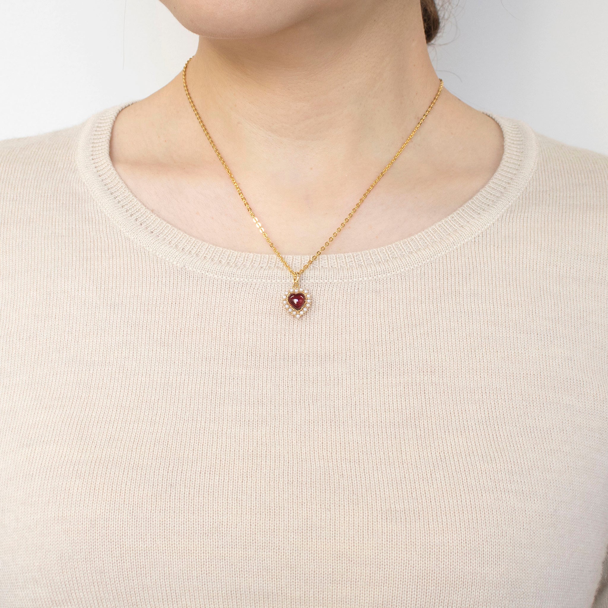 ガーネット シルバーネックレス(ハートシェイプ/1月誕生石)《23T10328》