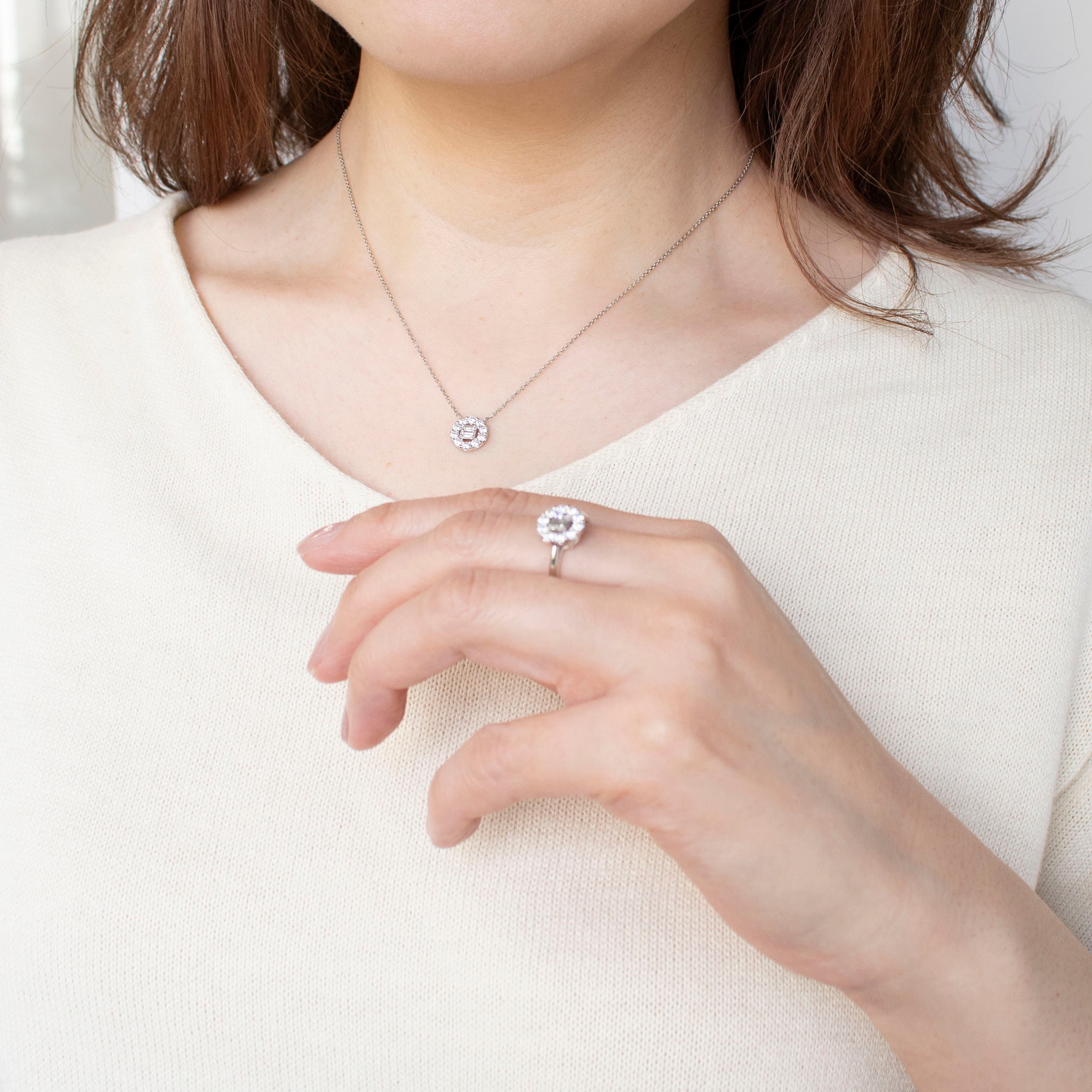 【20周年記念モデル】ダイヤモンド プラチナネックレス(バゲットカット4月誕生石)《24A02401》