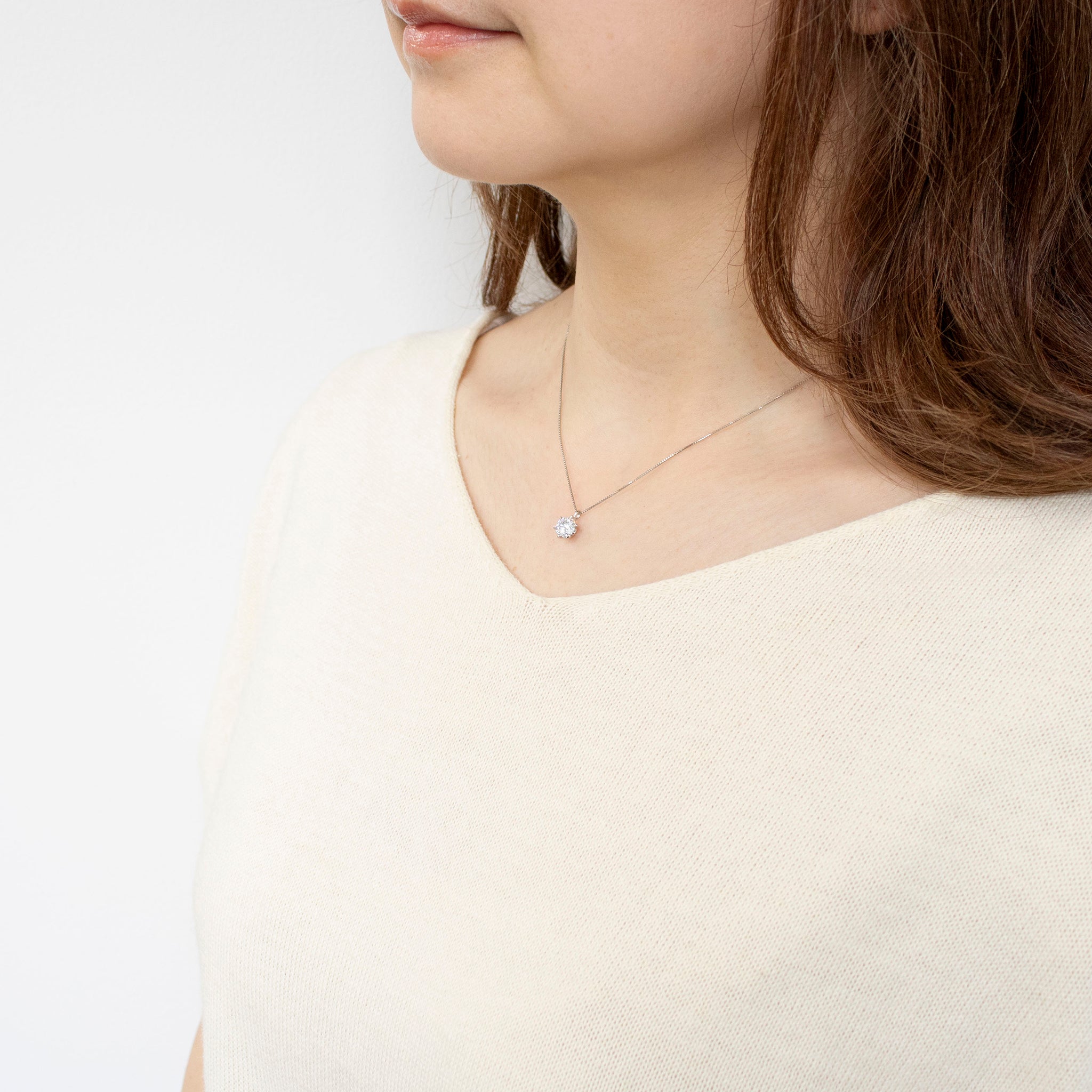 ダイヤモンド プラチナネックレス(0.8カラット/Dカラー/SI2UP/EX/一粒/4月誕生石/GIA鑑定書付き)《JPDD1988》