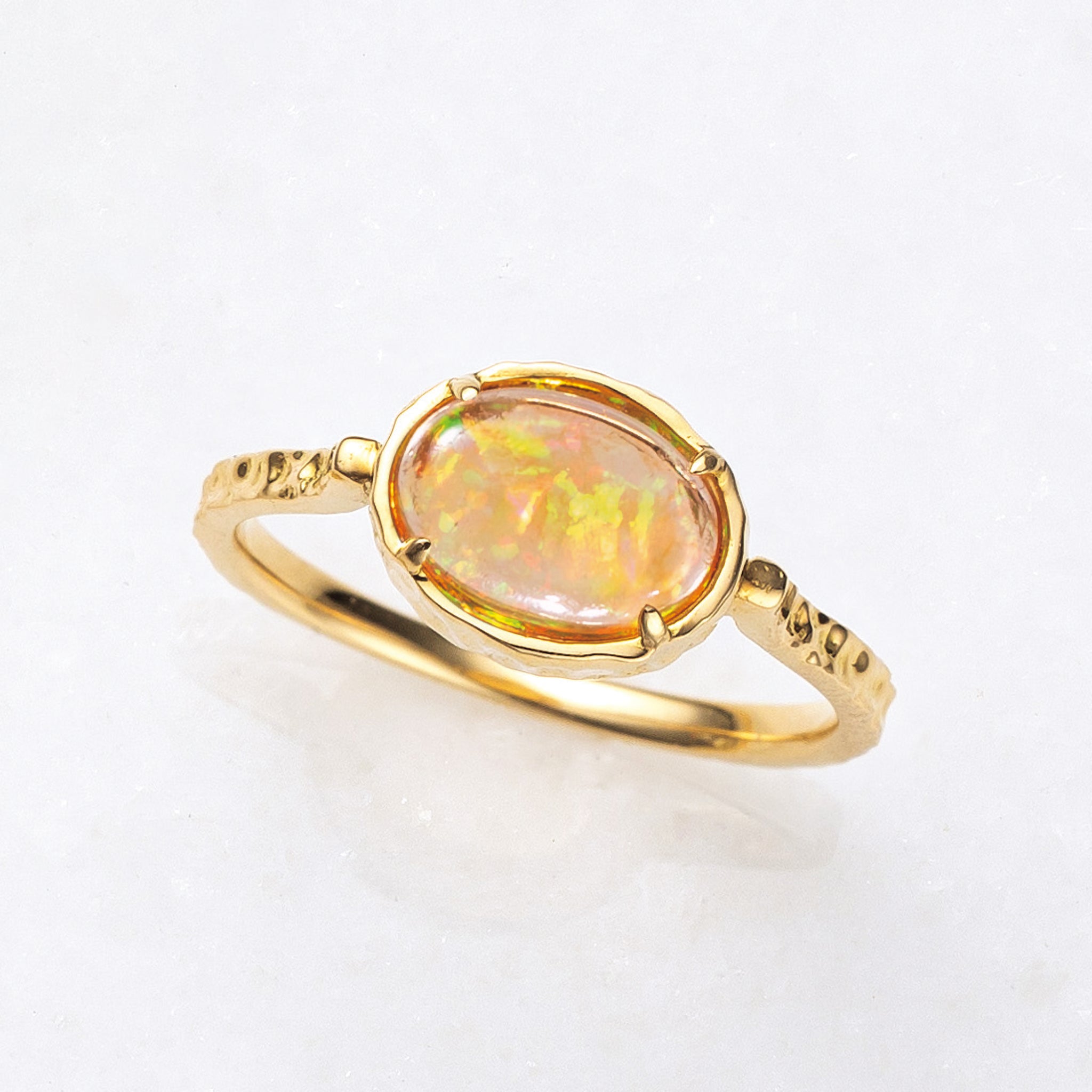 オパール 指輪 K18 13号 ダイヤ 10月誕生石