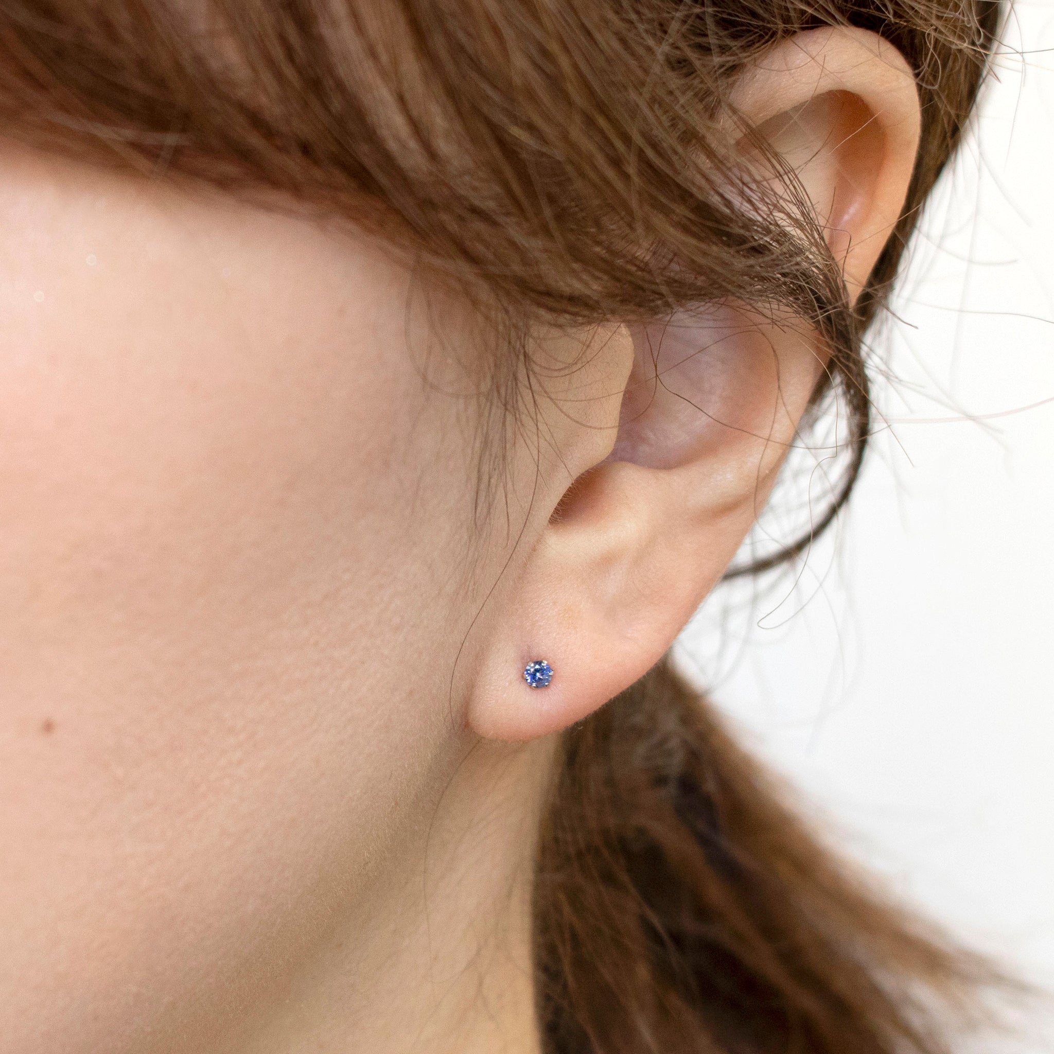 【限定数2】ベニトアイト プラチナピアス《24T10137》