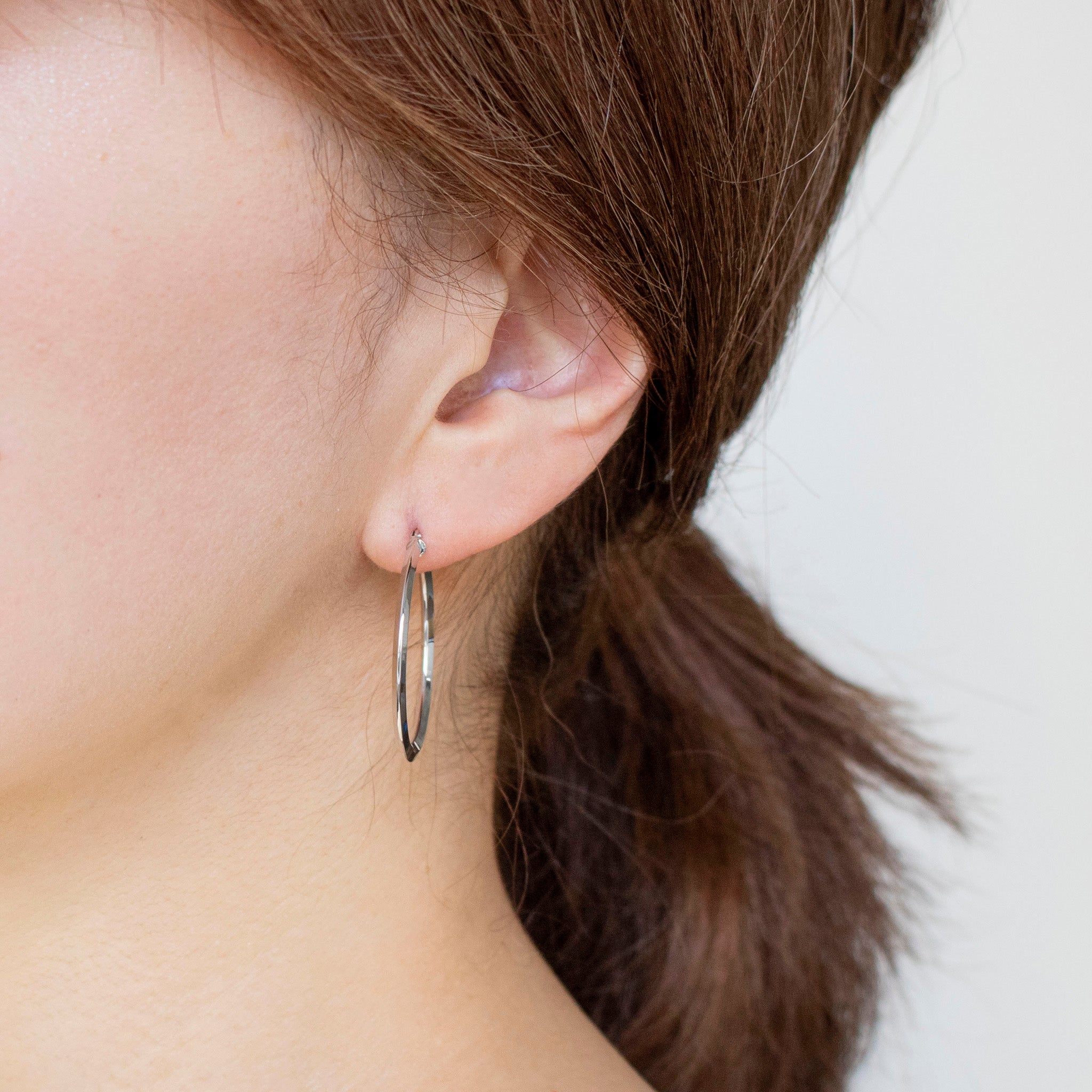 K18ピアス(フープ/イタリア製)《24T10152》