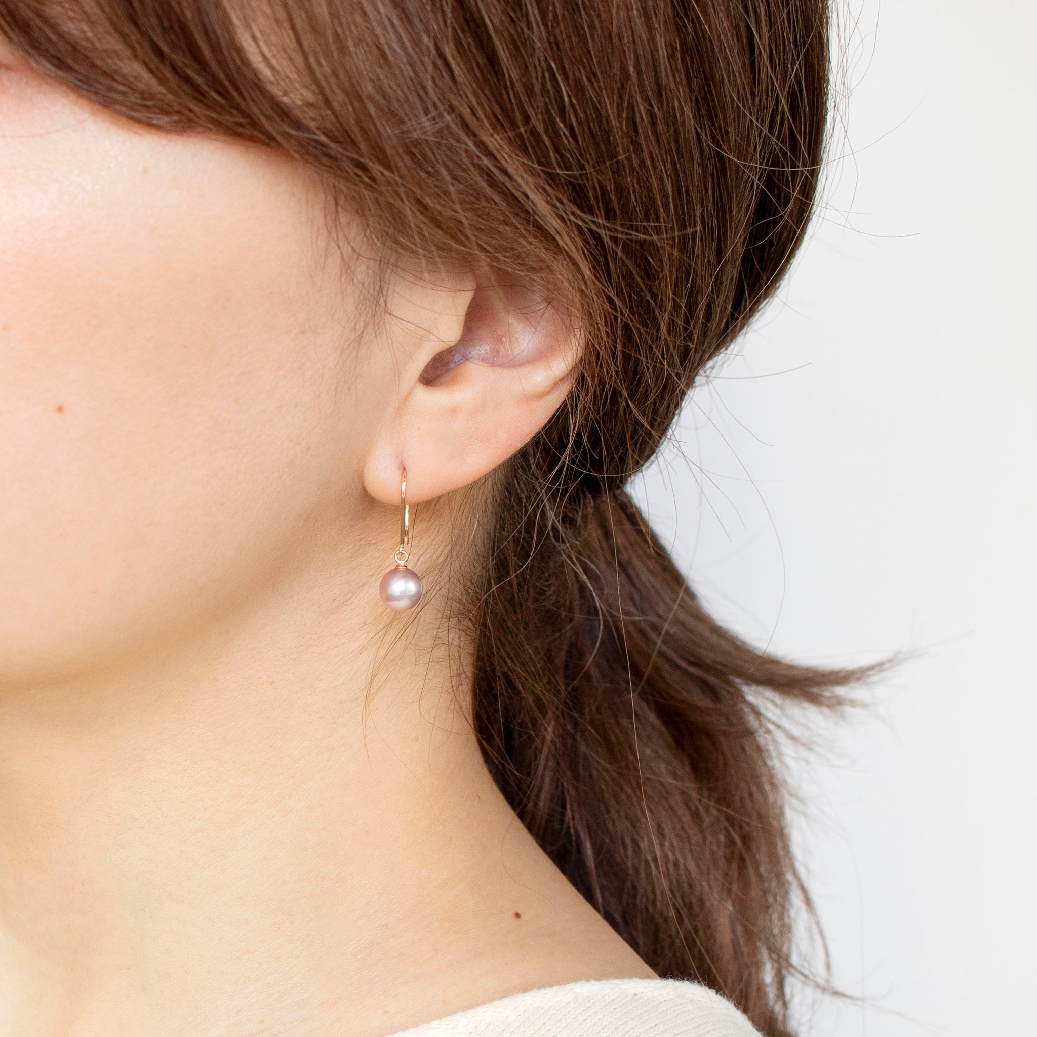 パール K18ピアス(淡水真珠/7mm/パープルピンク系/6月誕生石)《24T10176》