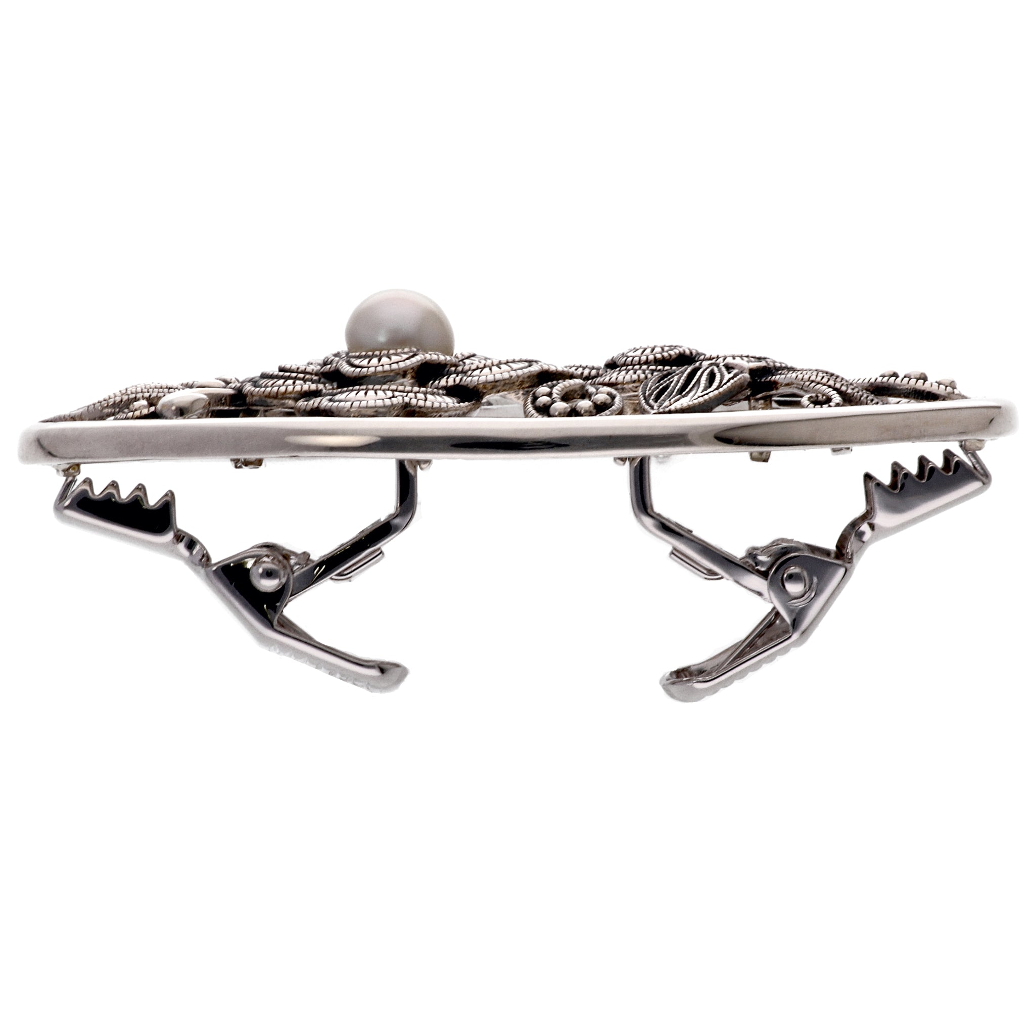 パール/マルカジット シルバーカーディガンクリップ(淡水真珠/フラワーモチーフ/6月誕生石)《24T10186》