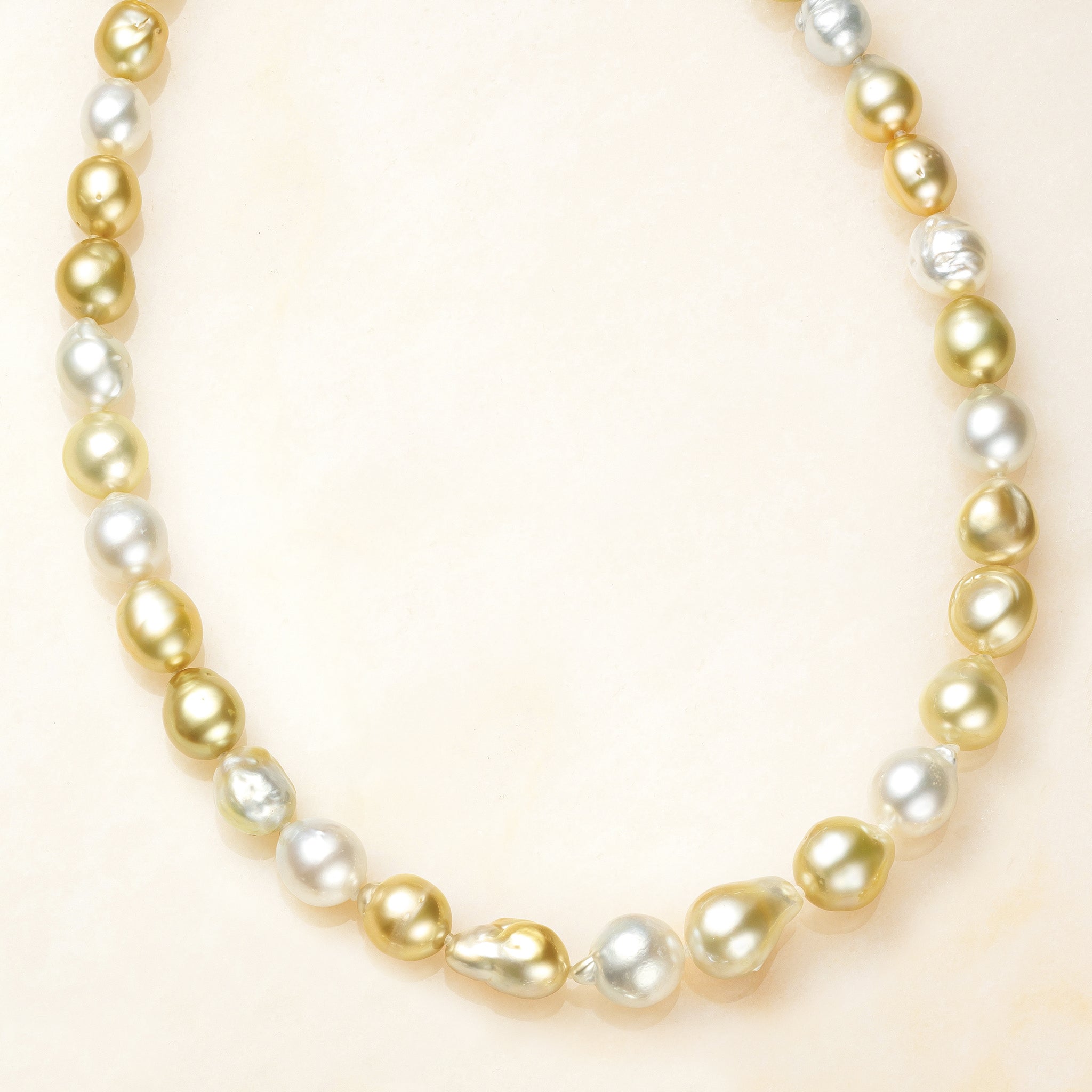 南洋白蝶真珠ネックレス バロック