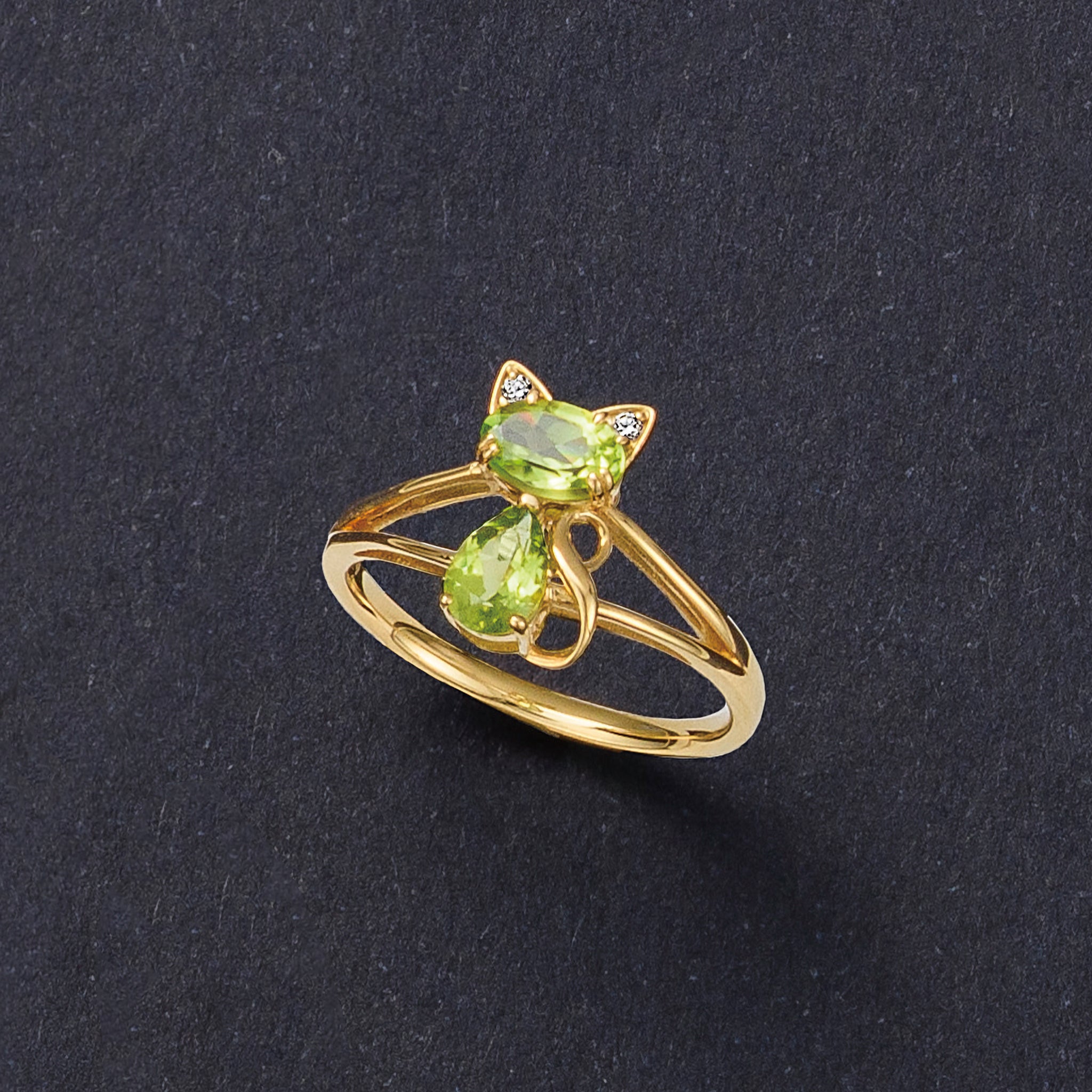 ペリドット K18リング(ネコモチーフ/8月誕生石)《25C40107》