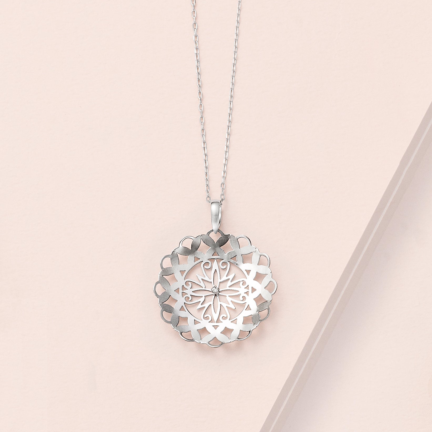 ダイヤモンド K18ネックレス(4月誕生石)《25C40112》