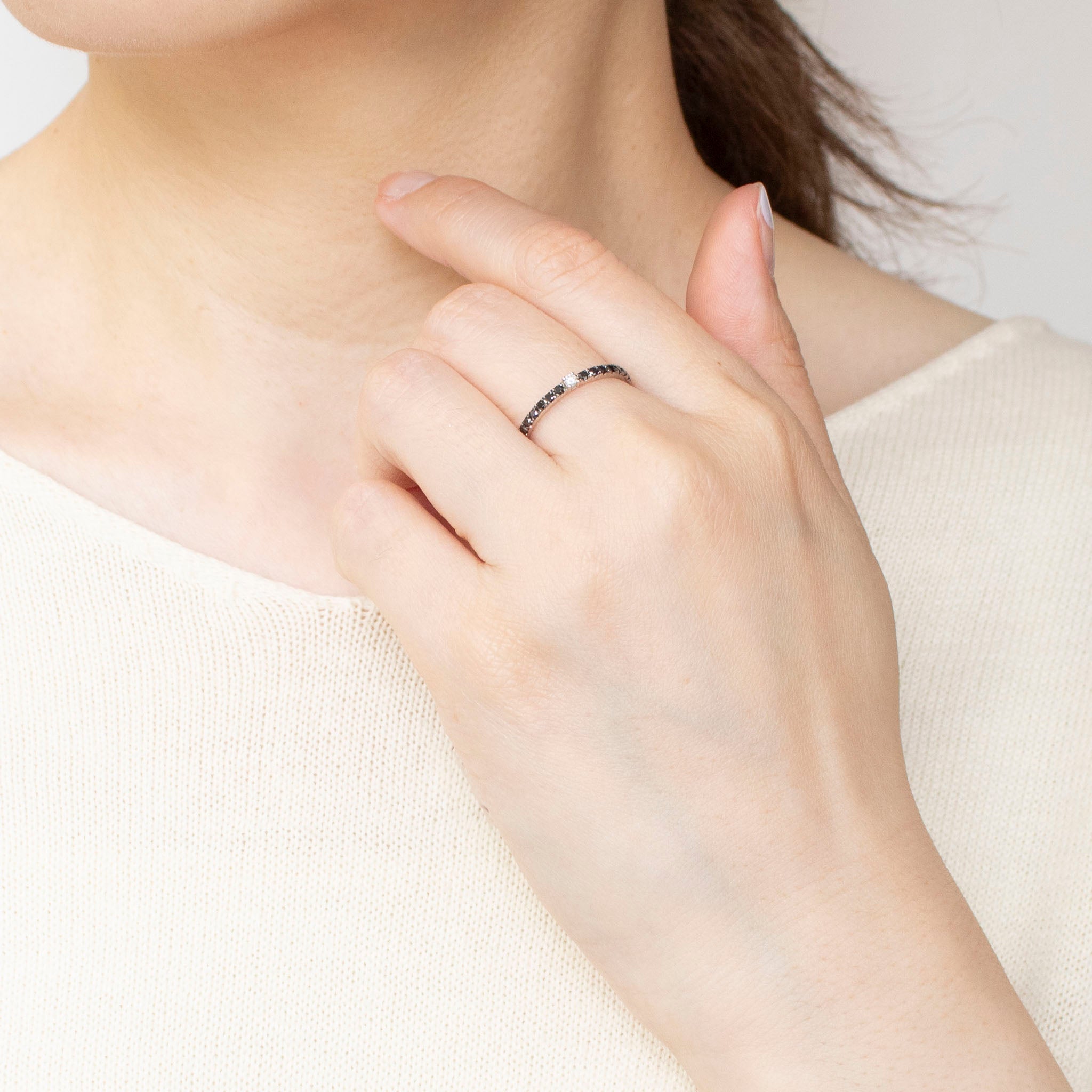 ブラックダイヤモンド/ダイヤモンド プラチナリング(4月誕生石)《25C60112》