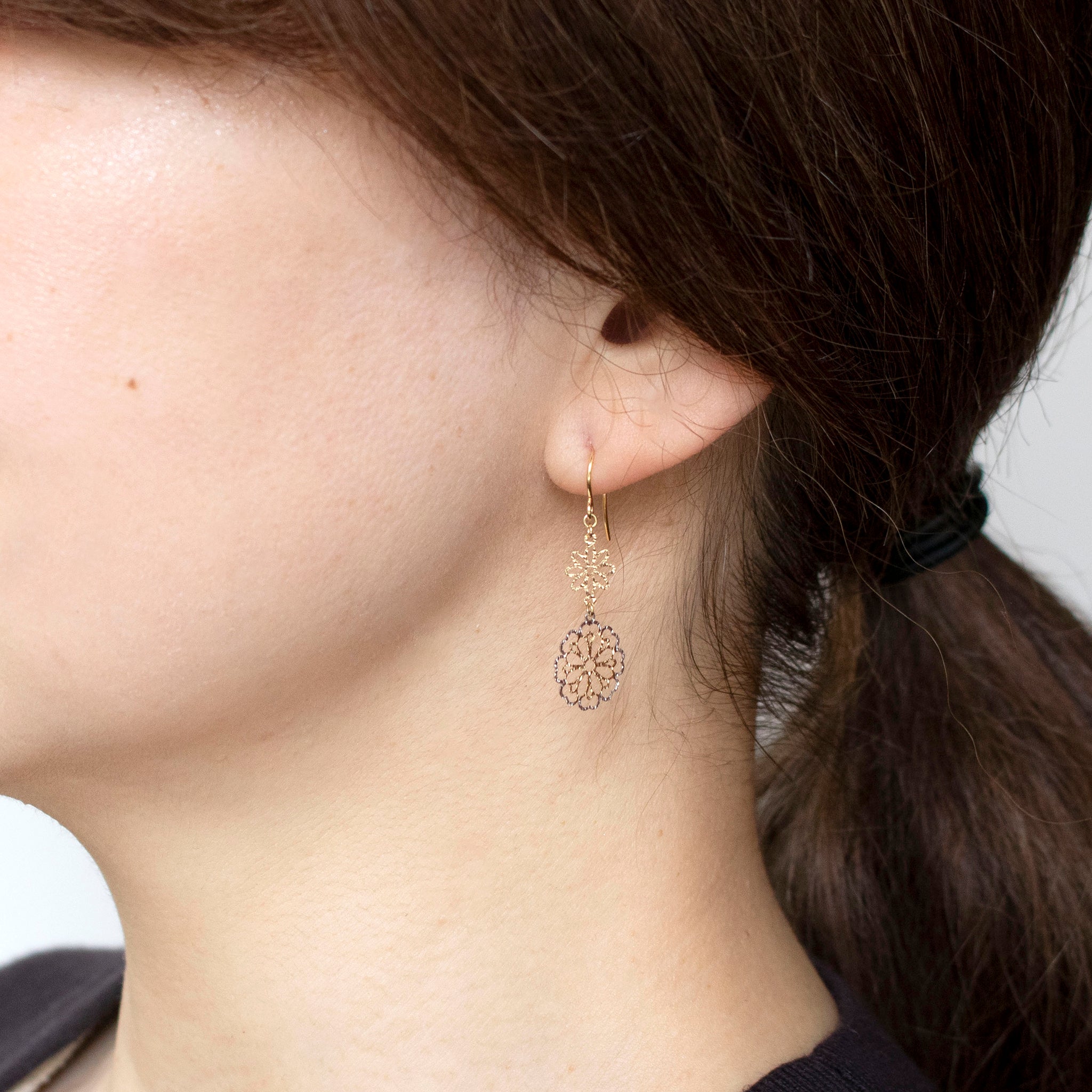 K18ピアス(コンビカラー/フラワーモチーフ)《25C60123》