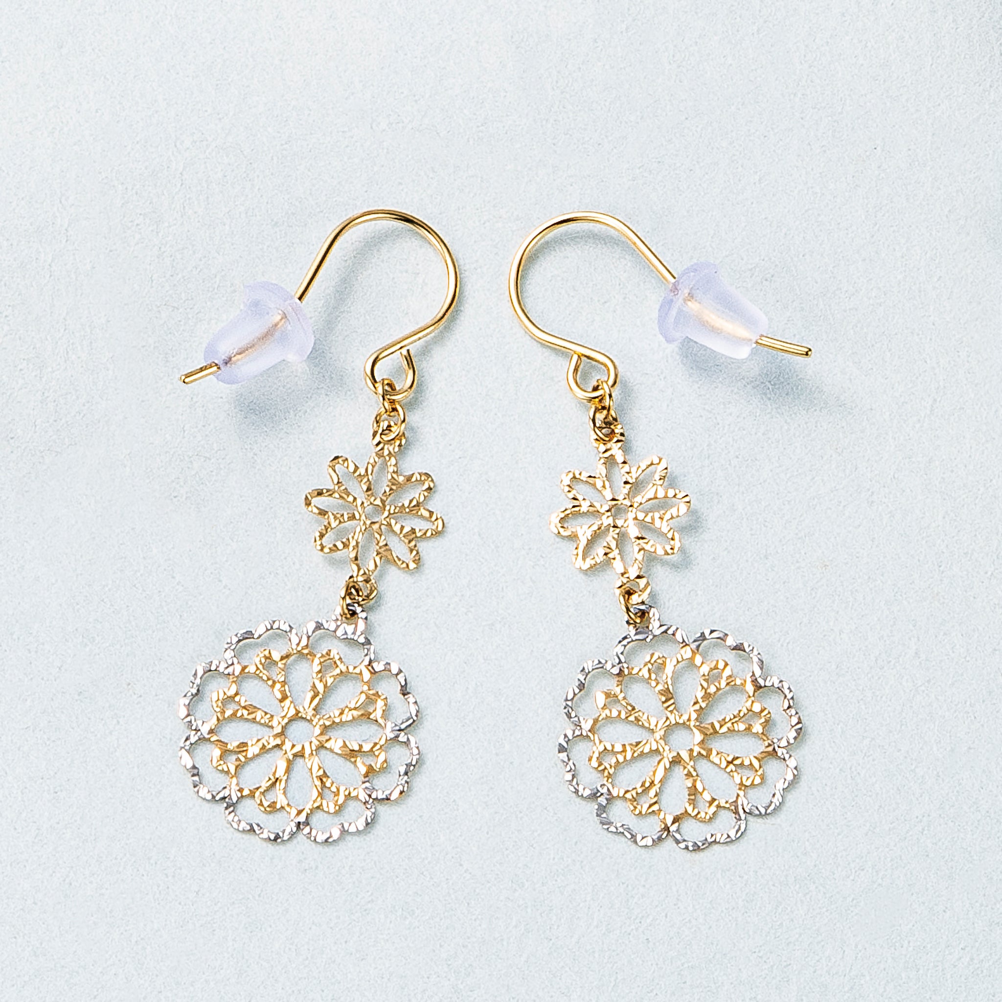 K18ピアス(コンビカラー/フラワーモチーフ)《25C60123》