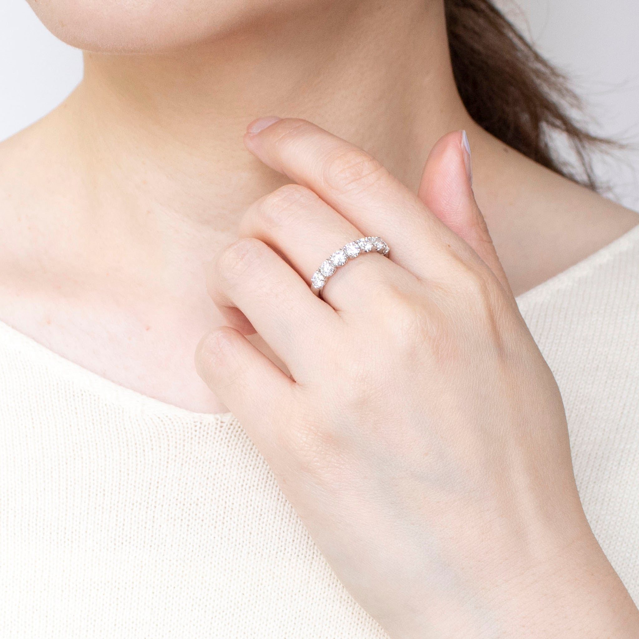 ダイヤモンド プラチナリング(計1.0カラット/Dカラー/VS2/EX/ハーフエタニティ/グレーディングレポート付/4月誕生石)《25C60130》