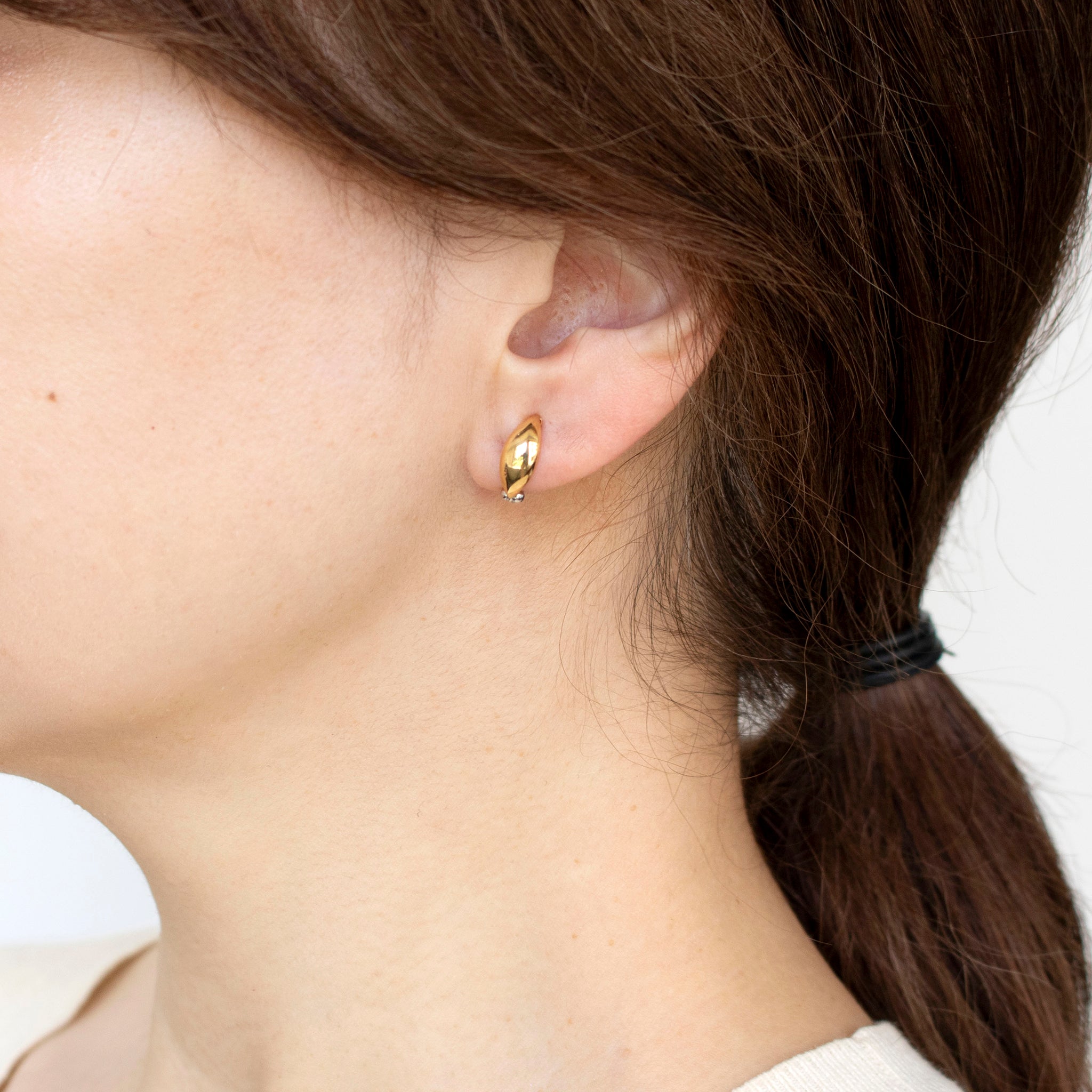 K10イヤリング(ピアリング/リバーシブル/コンビカラー)《25C70128》