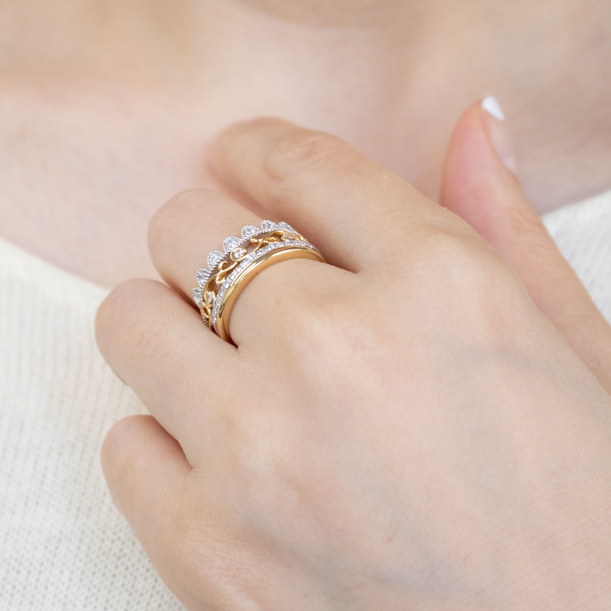 ダイヤモンド プラチナ/K18リング(コンビカラー/4月誕生石/鑑別書付)《25C80102》