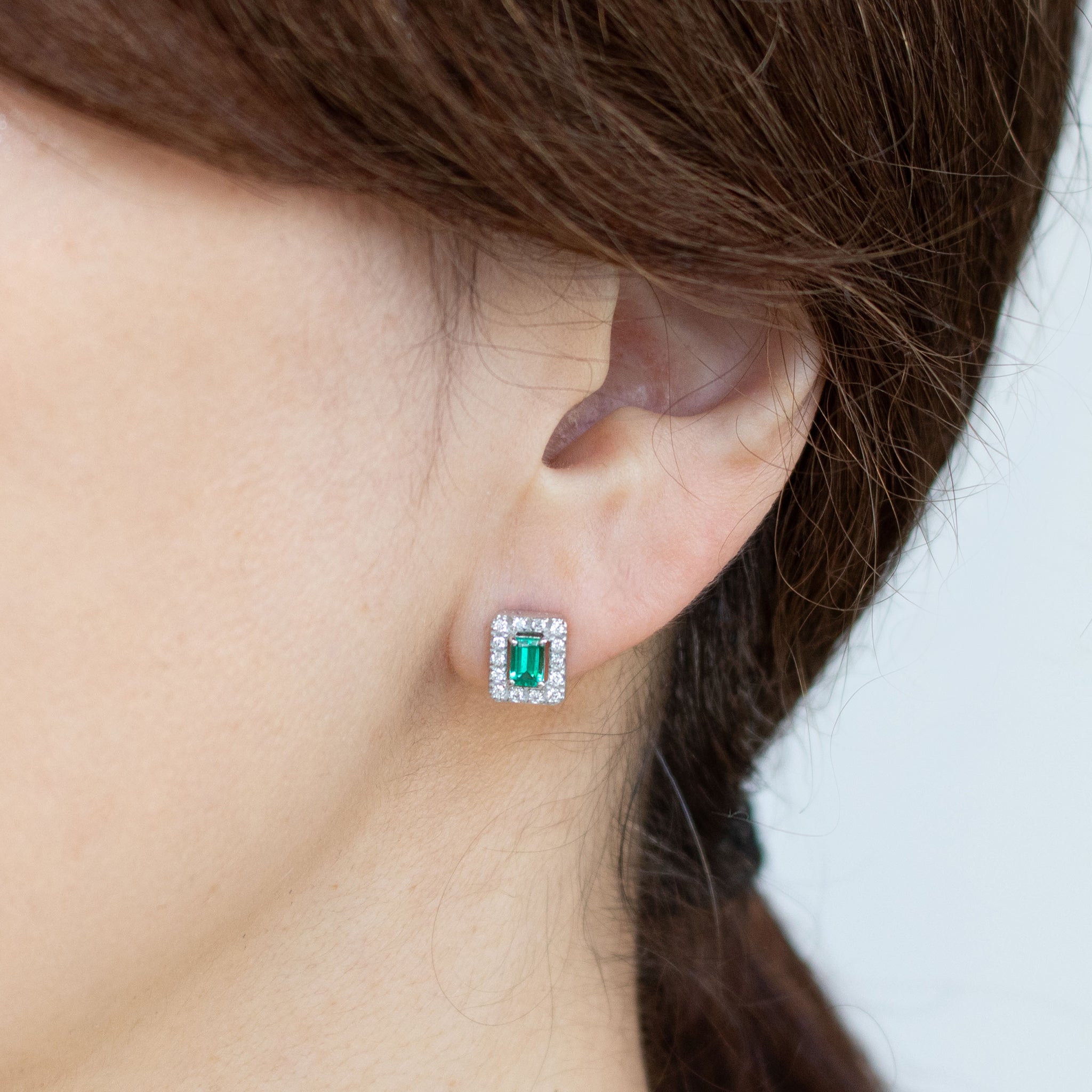 【限定1点】エメラルド/ダイヤモンド プラチナピアス(5月誕生石/鑑別書付)《25C80109》