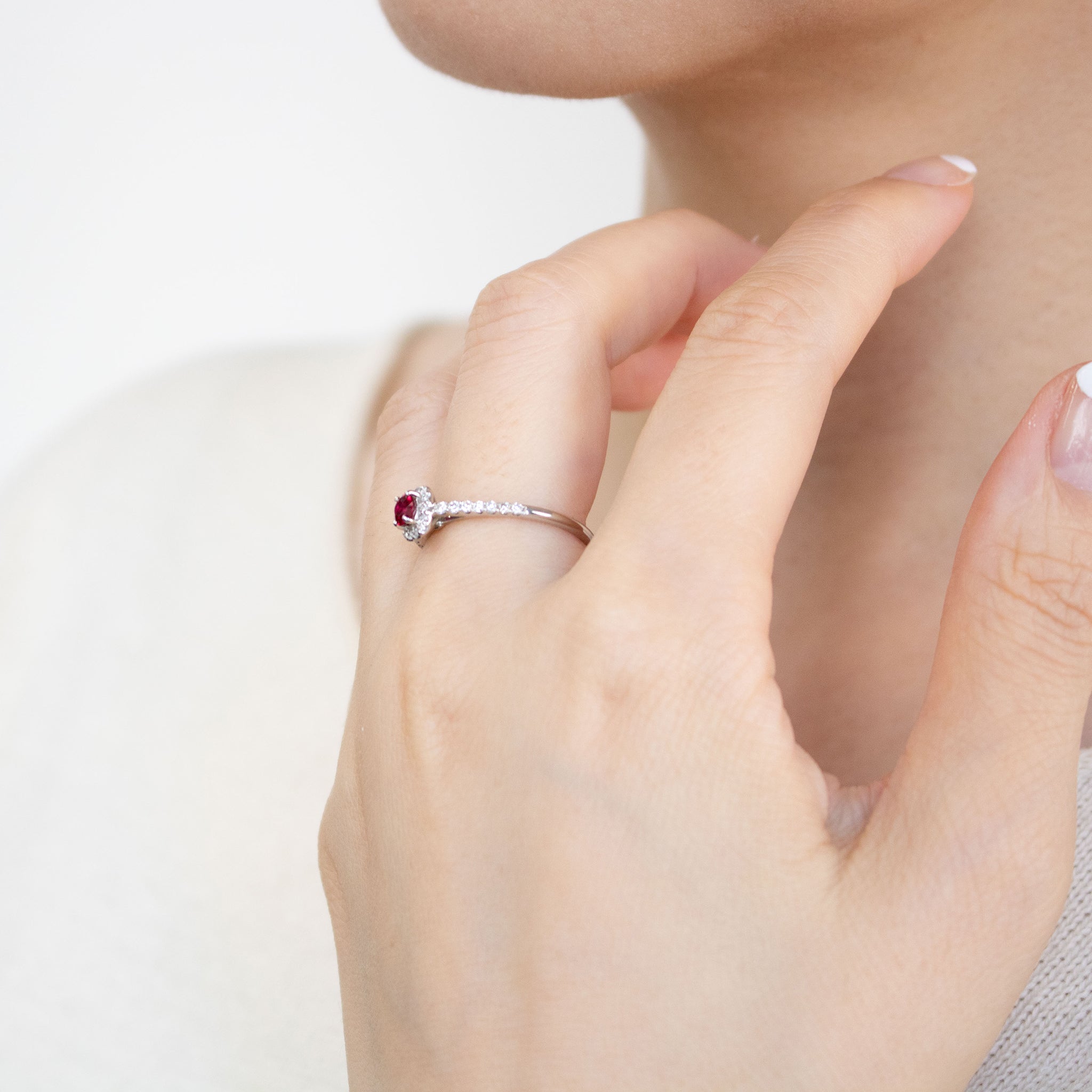 【限定1点】ルビー/ダイヤモンド プラチナリング(ノーヒート/非加熱/ピジョンブラッド/7月誕生石/鑑別書付)《25C80112》