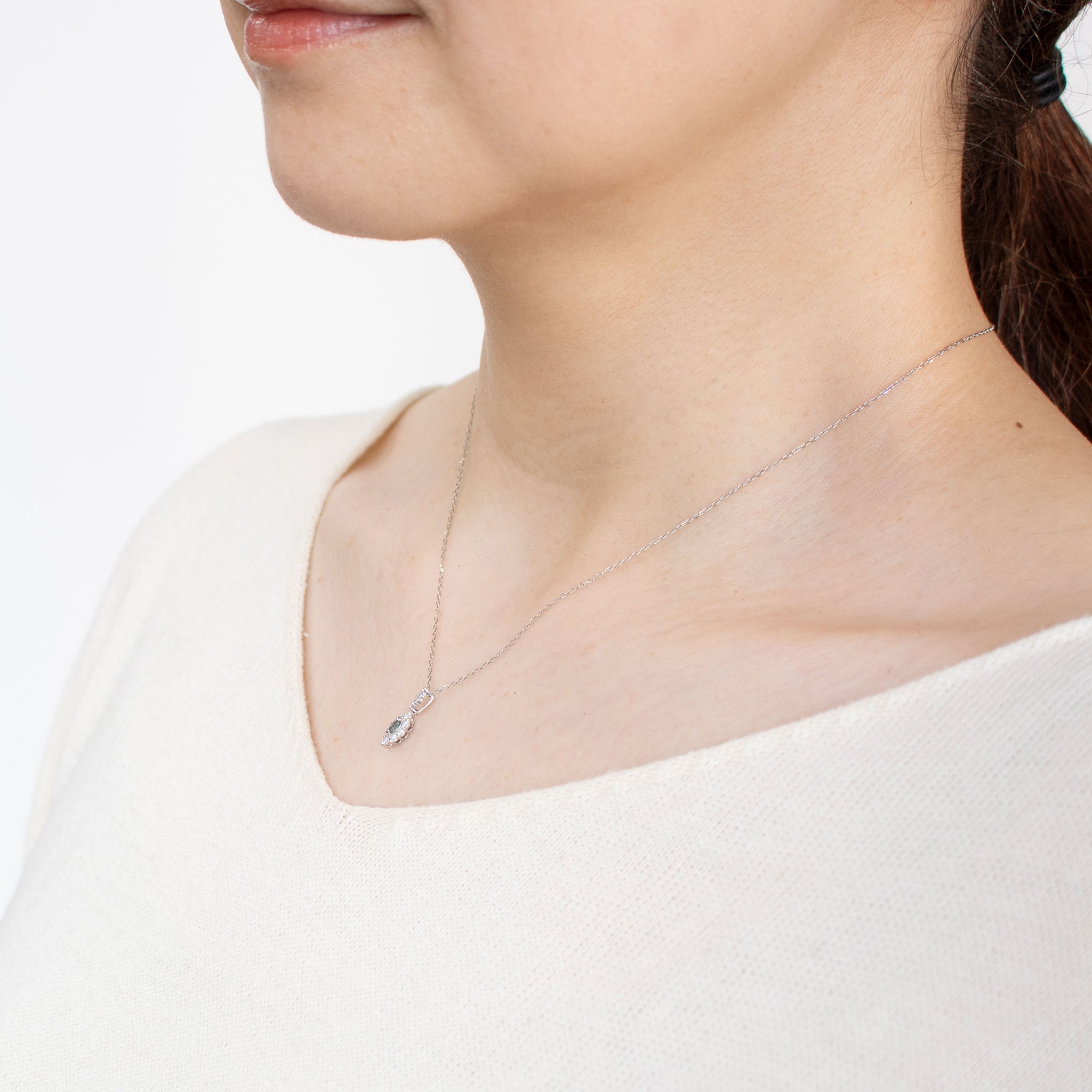 アレキサンドライト/ダイヤモンド プラチナネックレス(6月誕生石)《25C80115》