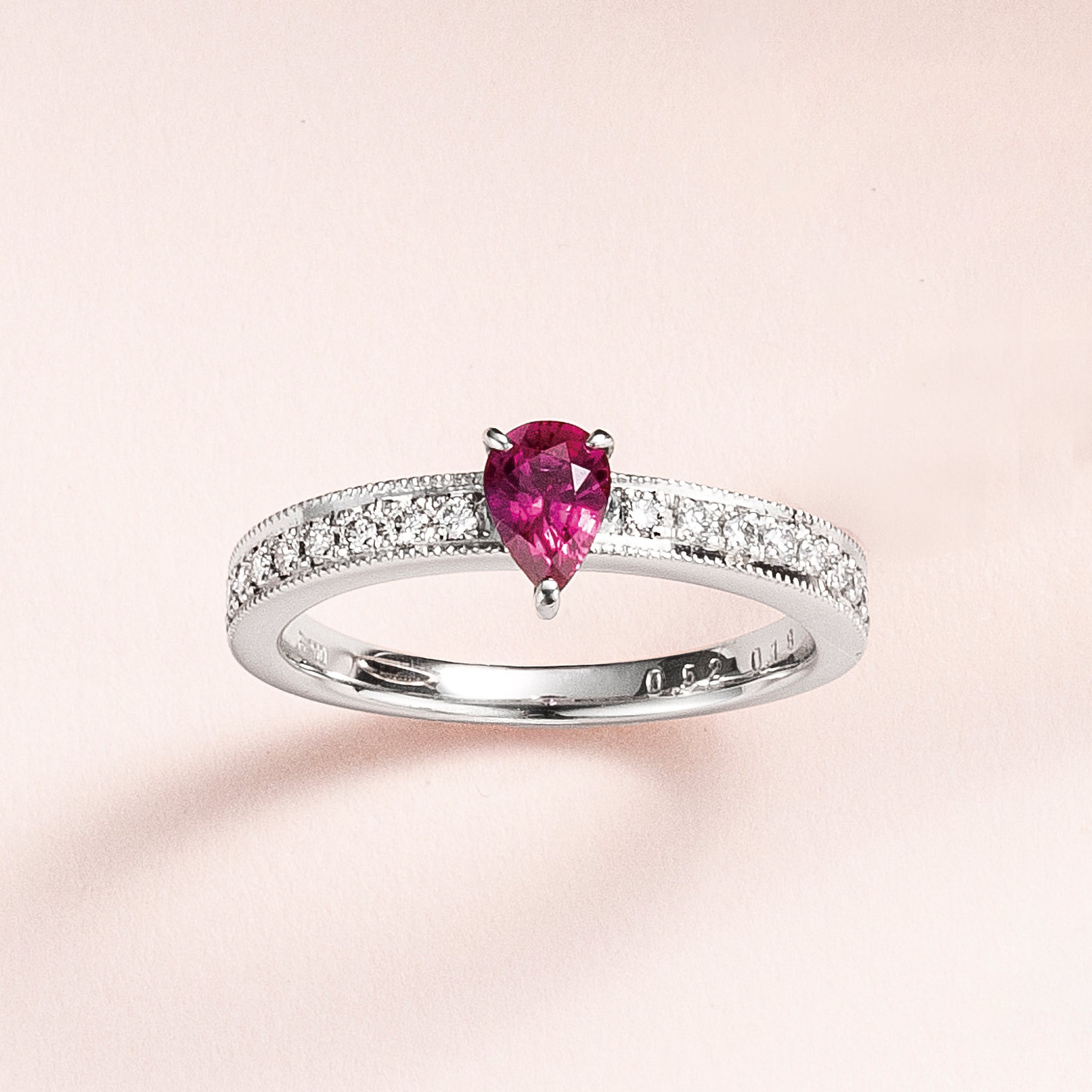 【限定1点】ルビー/ダイヤモンド プラチナリング(ノーヒート/非加熱/ピジョンブラッド/7月誕生石/鑑別書付)《25C80129》