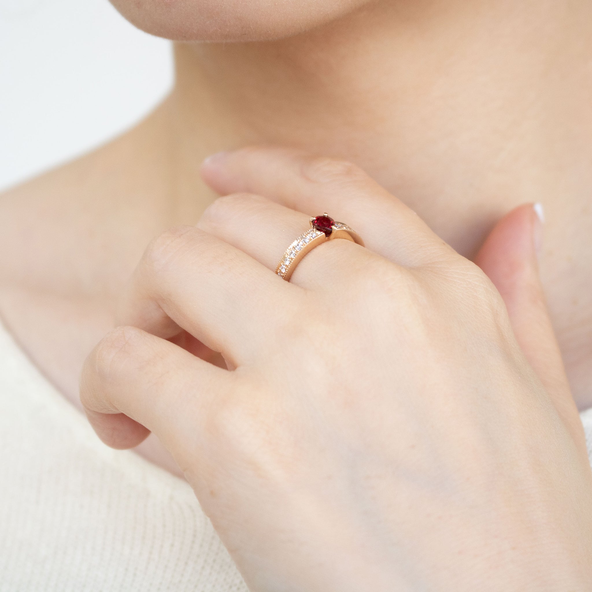 【限定1点】ルビー/ダイヤモンド K18リング(ノーヒート/非加熱/ピジョンブラッド/7月誕生石/鑑別書付)《25C80130》