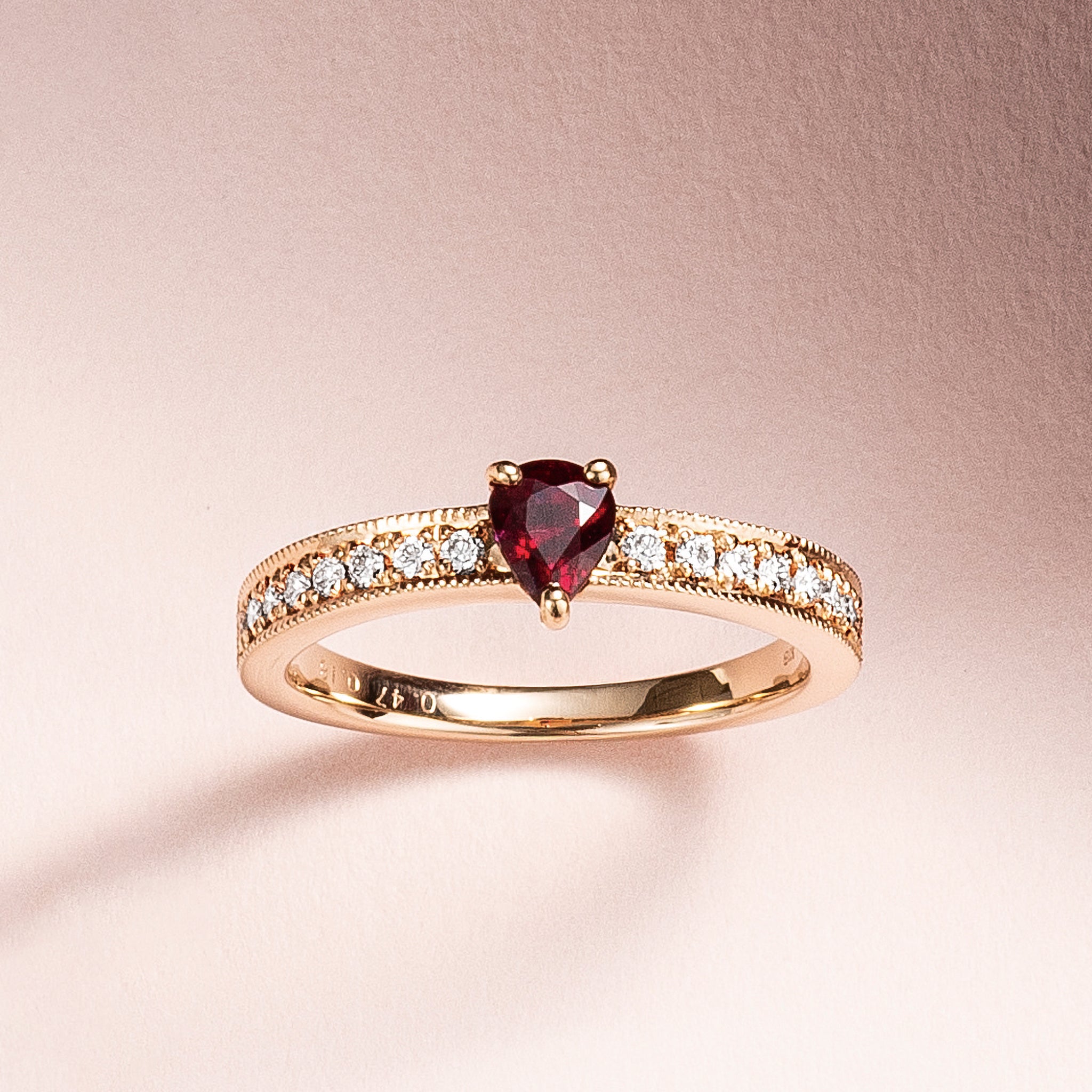 【限定1点】ルビー/ダイヤモンド K18リング(ノーヒート/非加熱/ピジョンブラッド/7月誕生石/鑑別書付)《25C80130》