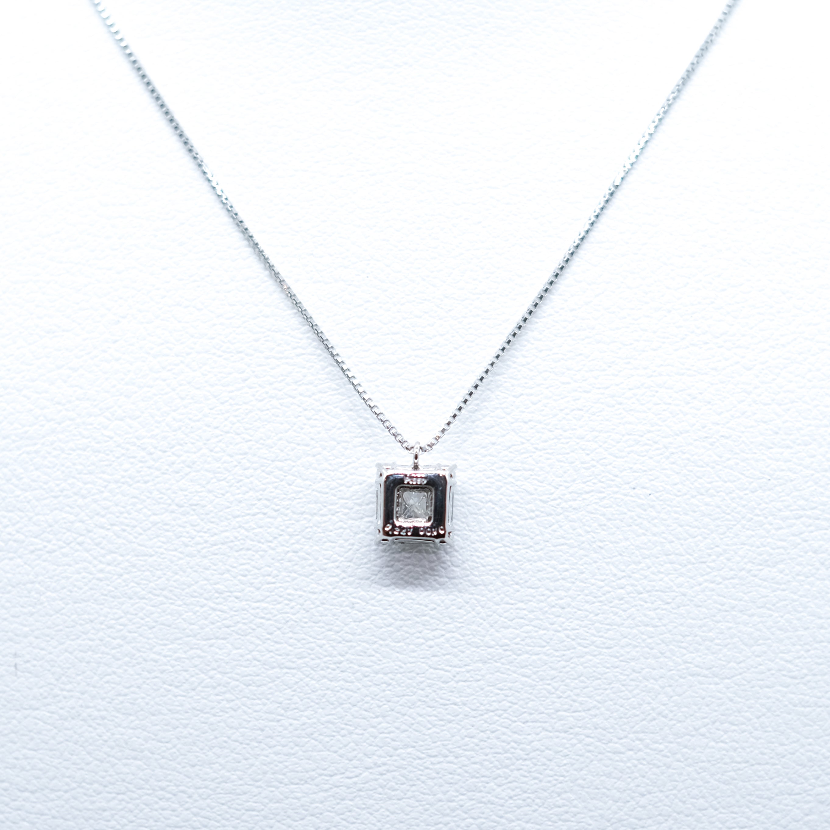 【限定3点】ダイヤモンド プラチナネックレス(0.2カラット/Dカラー/SIクラス/プリンセスカット/4月誕生石/グレーディングレポート付)《25H00403》