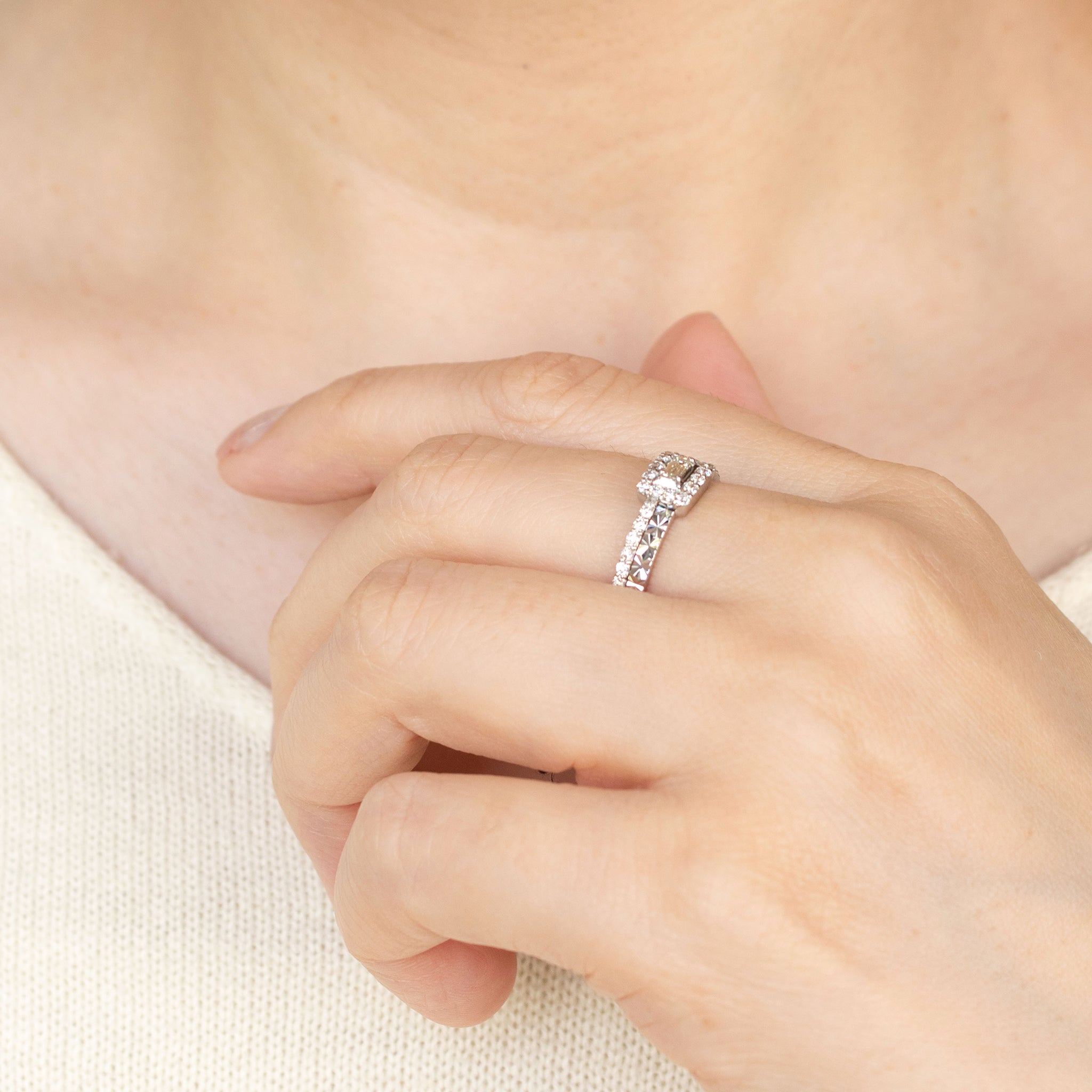 ダイヤモンド プラチナリング(バゲットカット/4月誕生石)《25H00406》