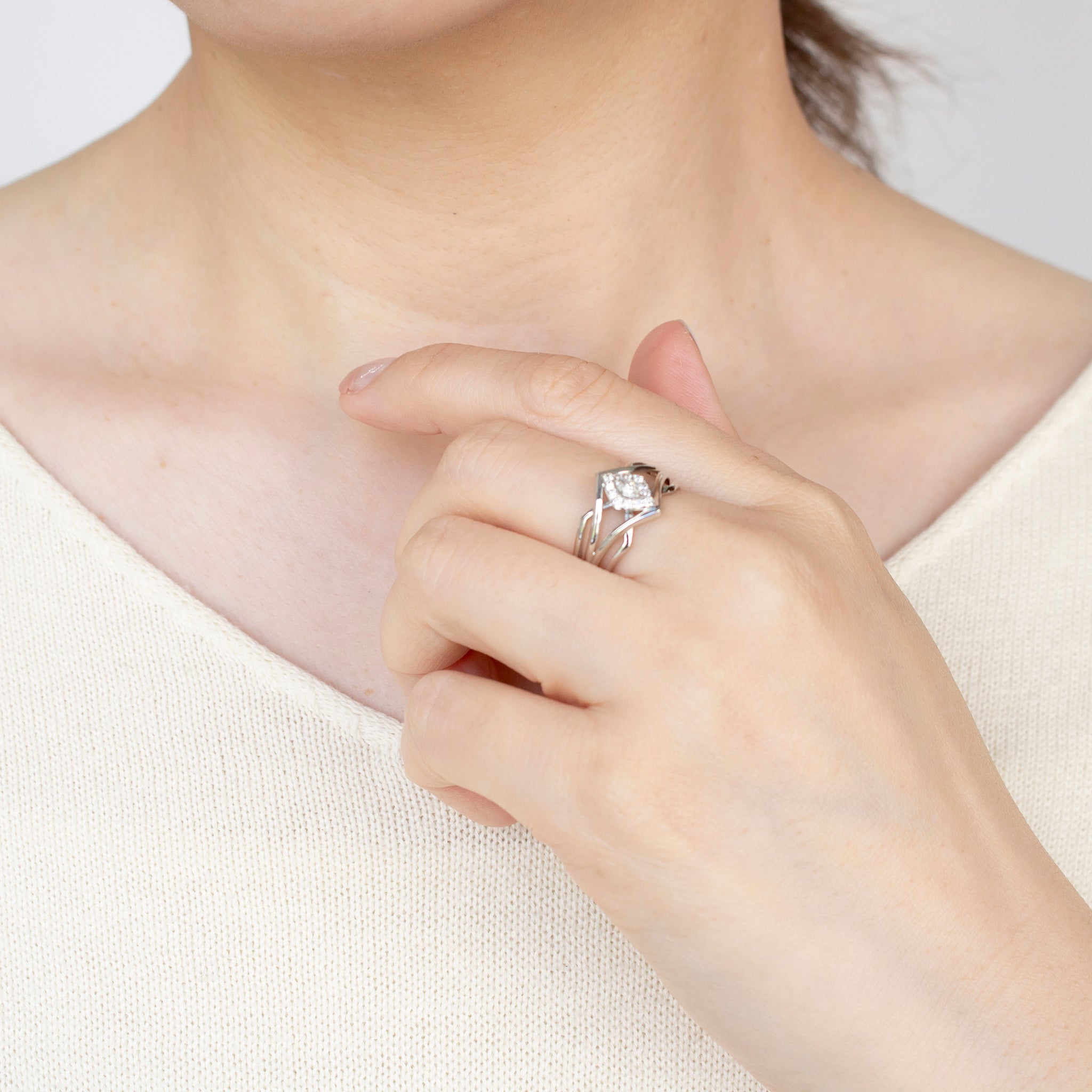 ダイヤモンド プラチナリング(マーキス/4月誕生石)《25H00410》