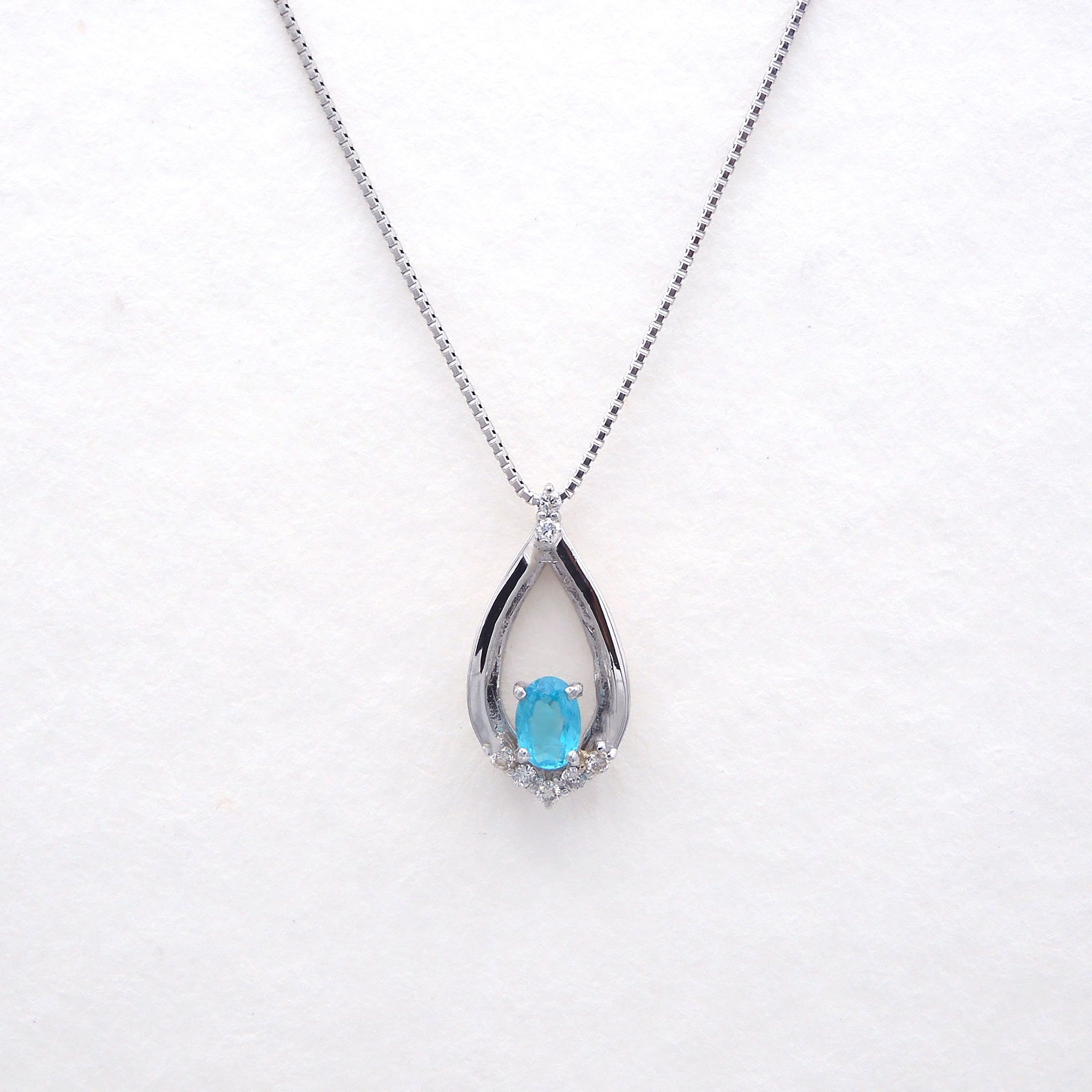 パライバトルマリン/ダイヤモンド プラチナネックレス(10月誕生石/鑑別書付)《25H00504》