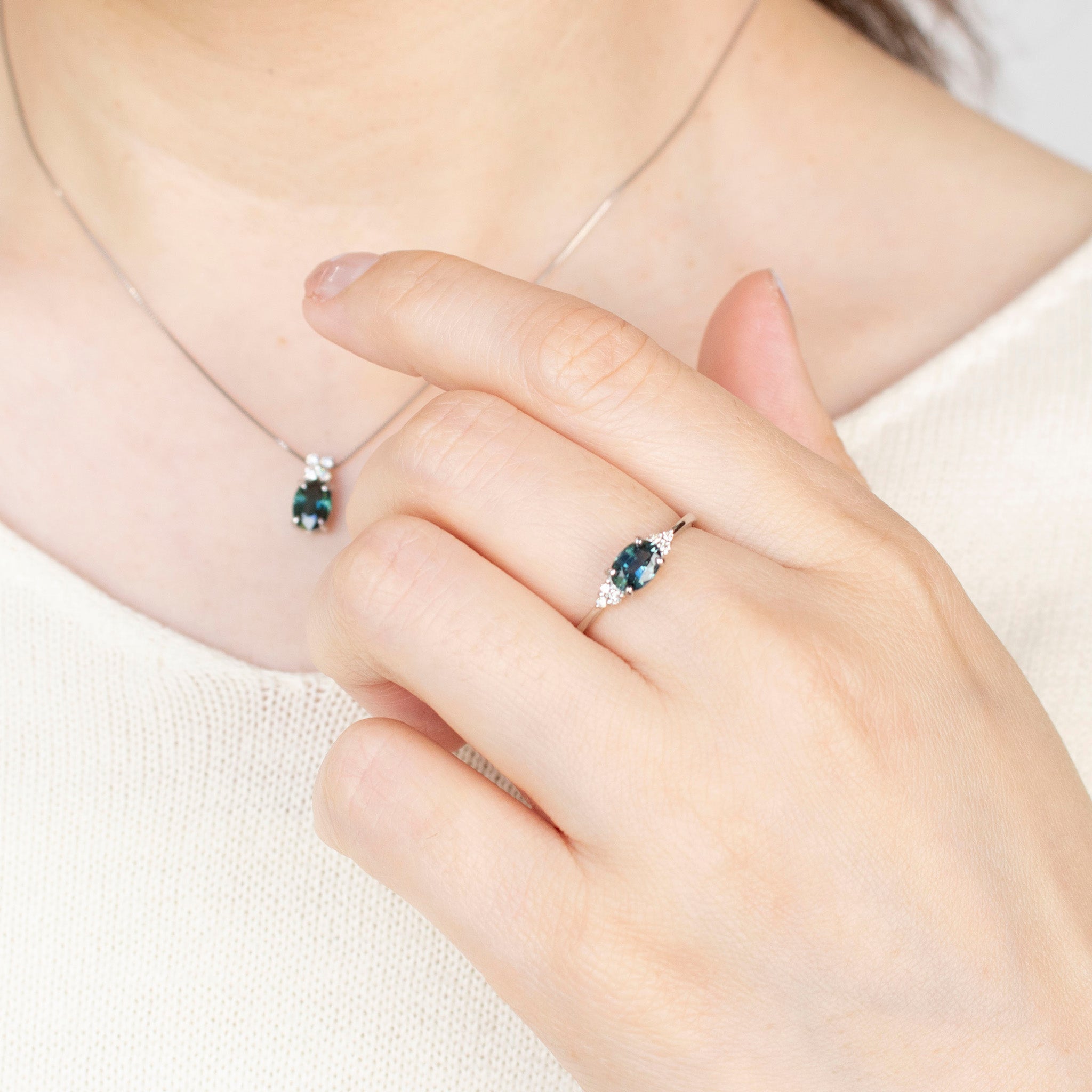 ティールサファイア/ダイヤモンド プラチナリング(非加熱/9月誕生石/鑑別書付)《25H00702》