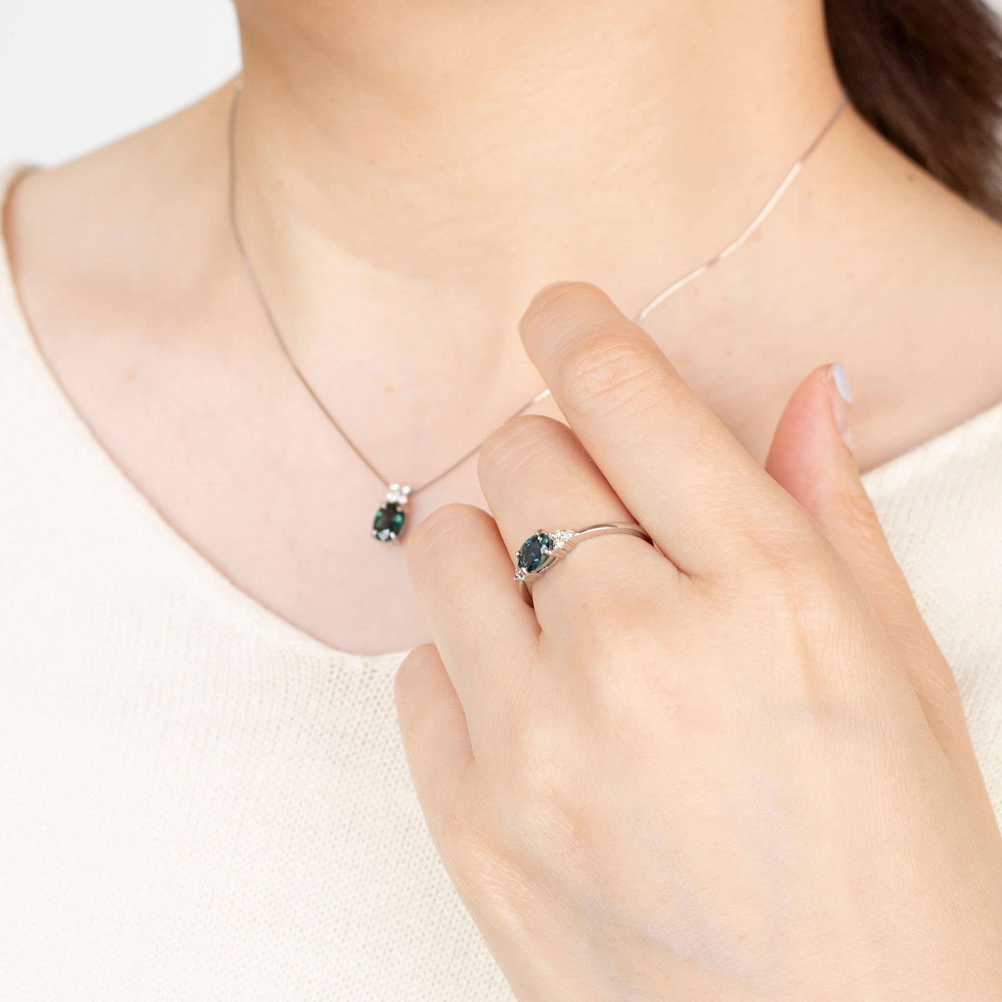 ティールサファイア/ダイヤモンド プラチナリング(非加熱/9月誕生石/鑑別書付)《25H00702》