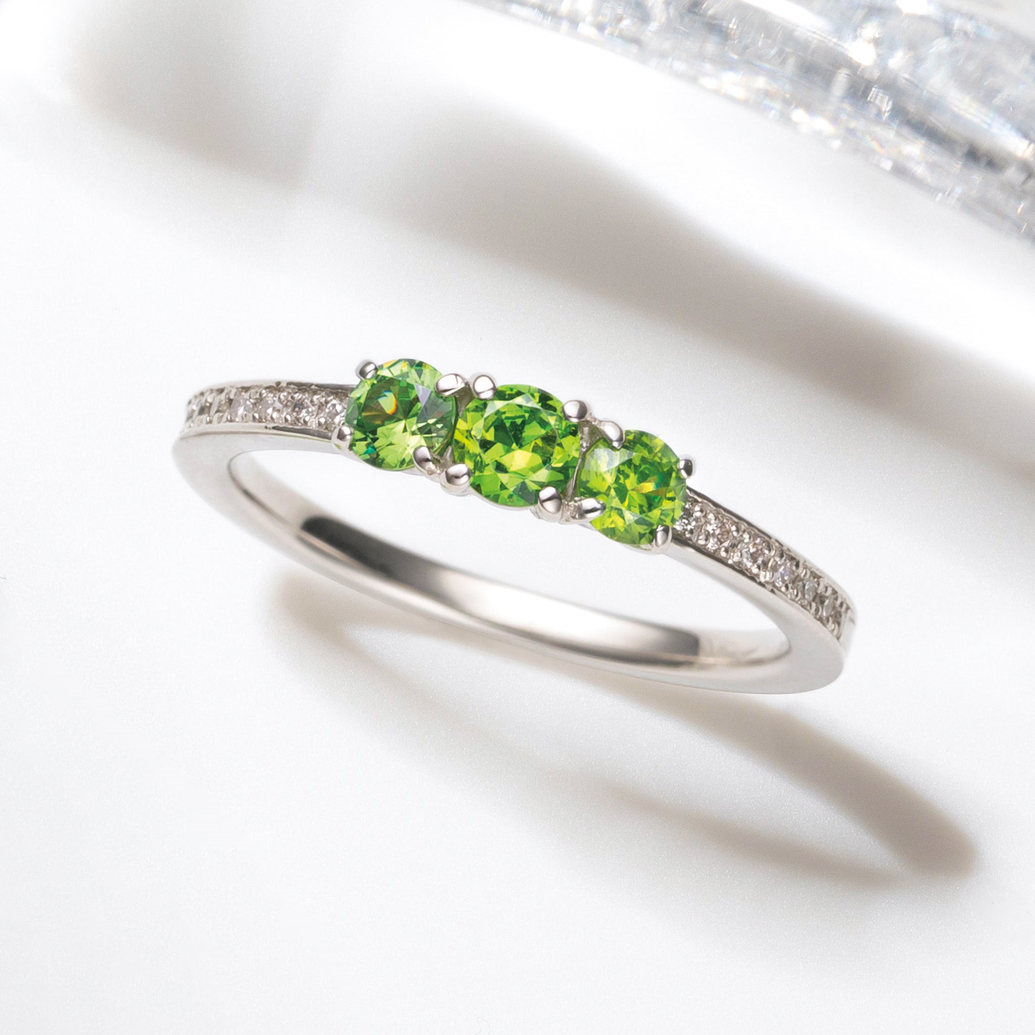 デマントイドガーネット/ダイヤモンド プラチナリング(1月誕生石)《25H00708》