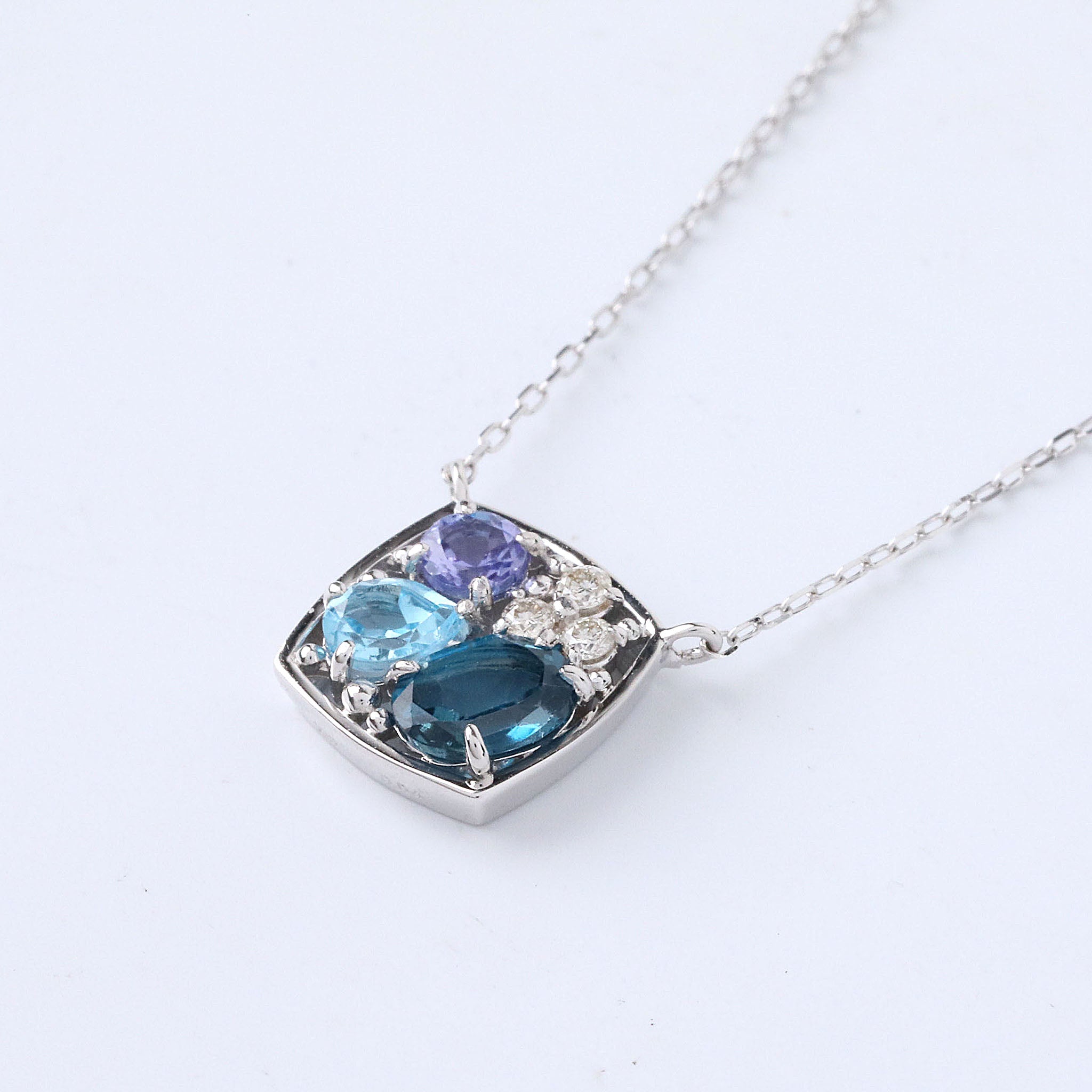 ブルートパーズ/タンザナイト K18ネックレス《25H00806》