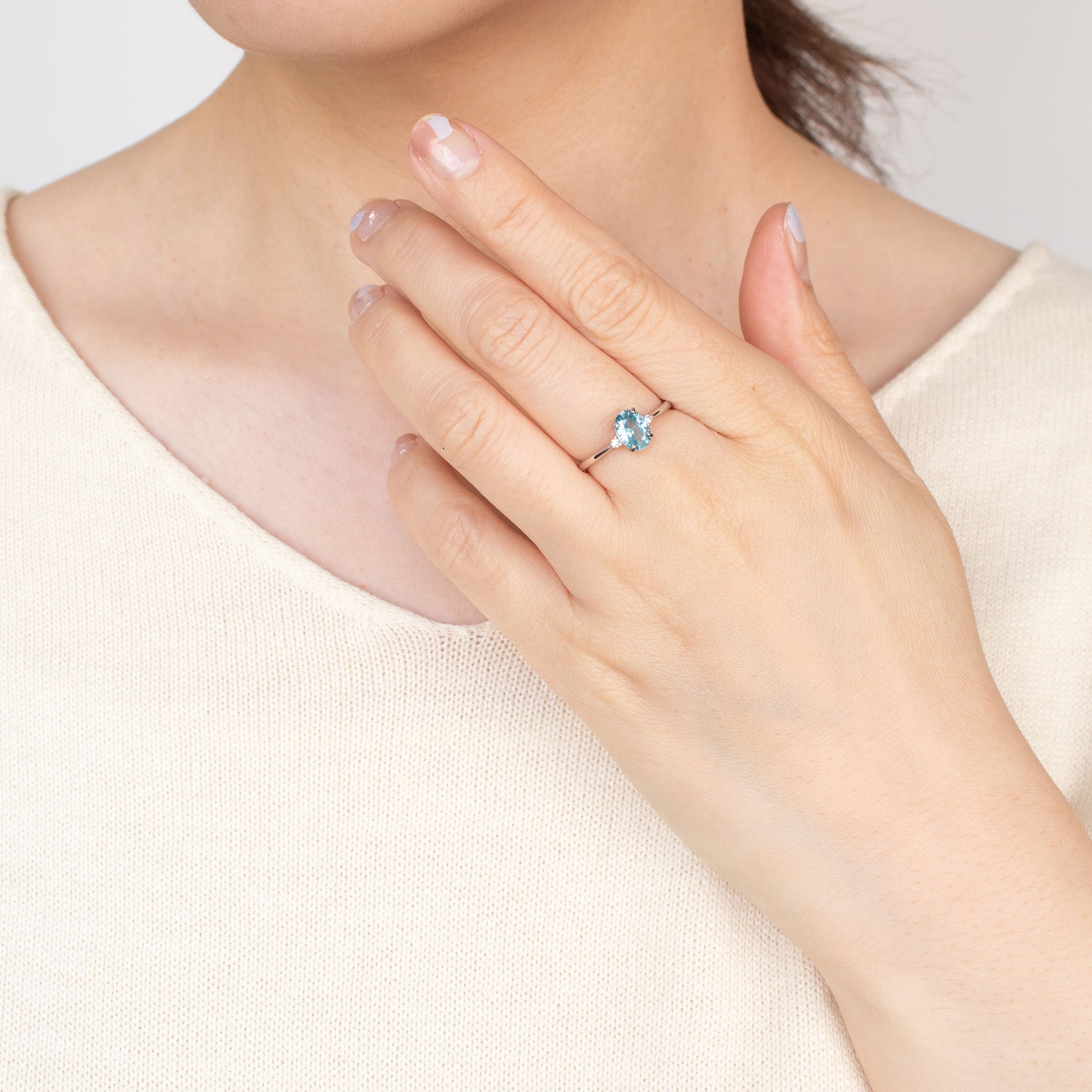 ブルージルコン プラチナリング(1.0カラット)《25H00807》