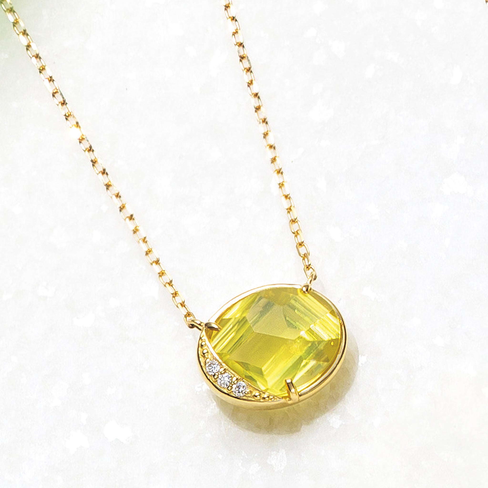 クォーツ/ダイヤモンド K18ネックレス(1.5カラット)《25H00902》