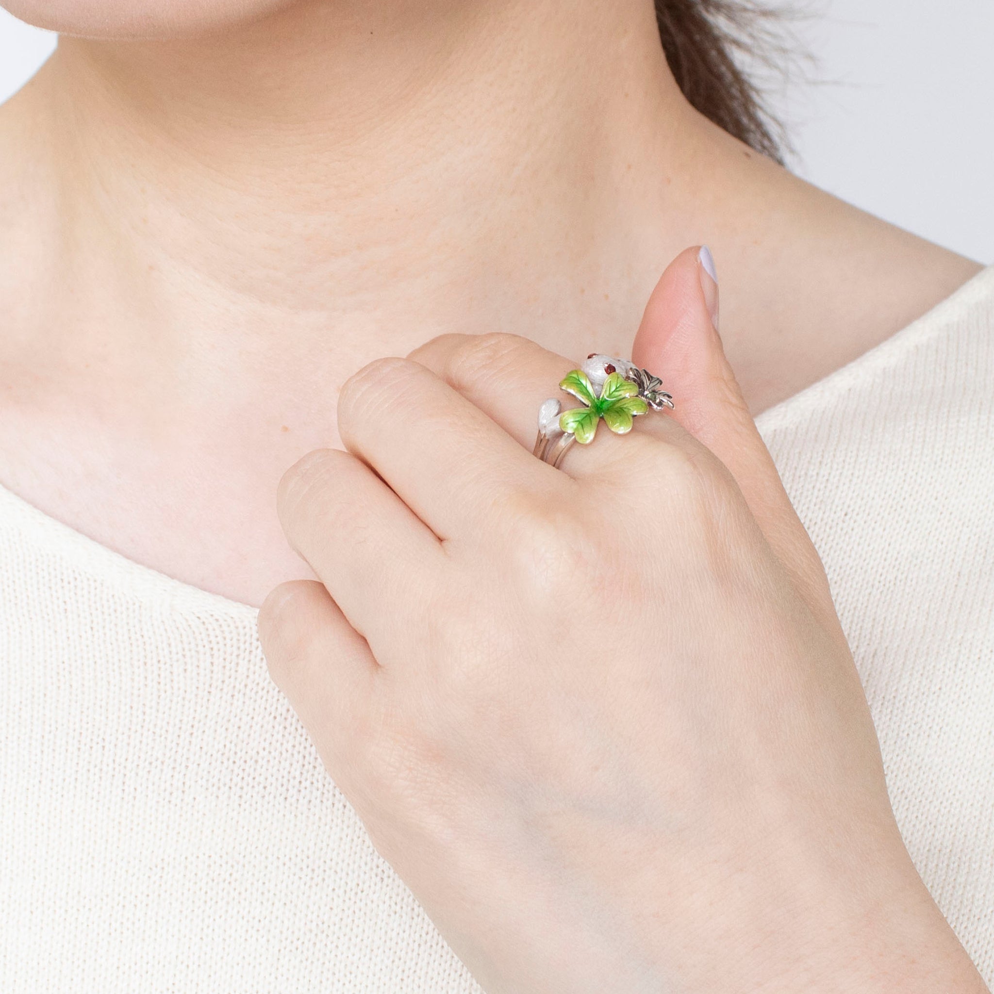 エナメル/ガーネット シルバーリング2本セット(ウサギモチーフ)《25H01007》