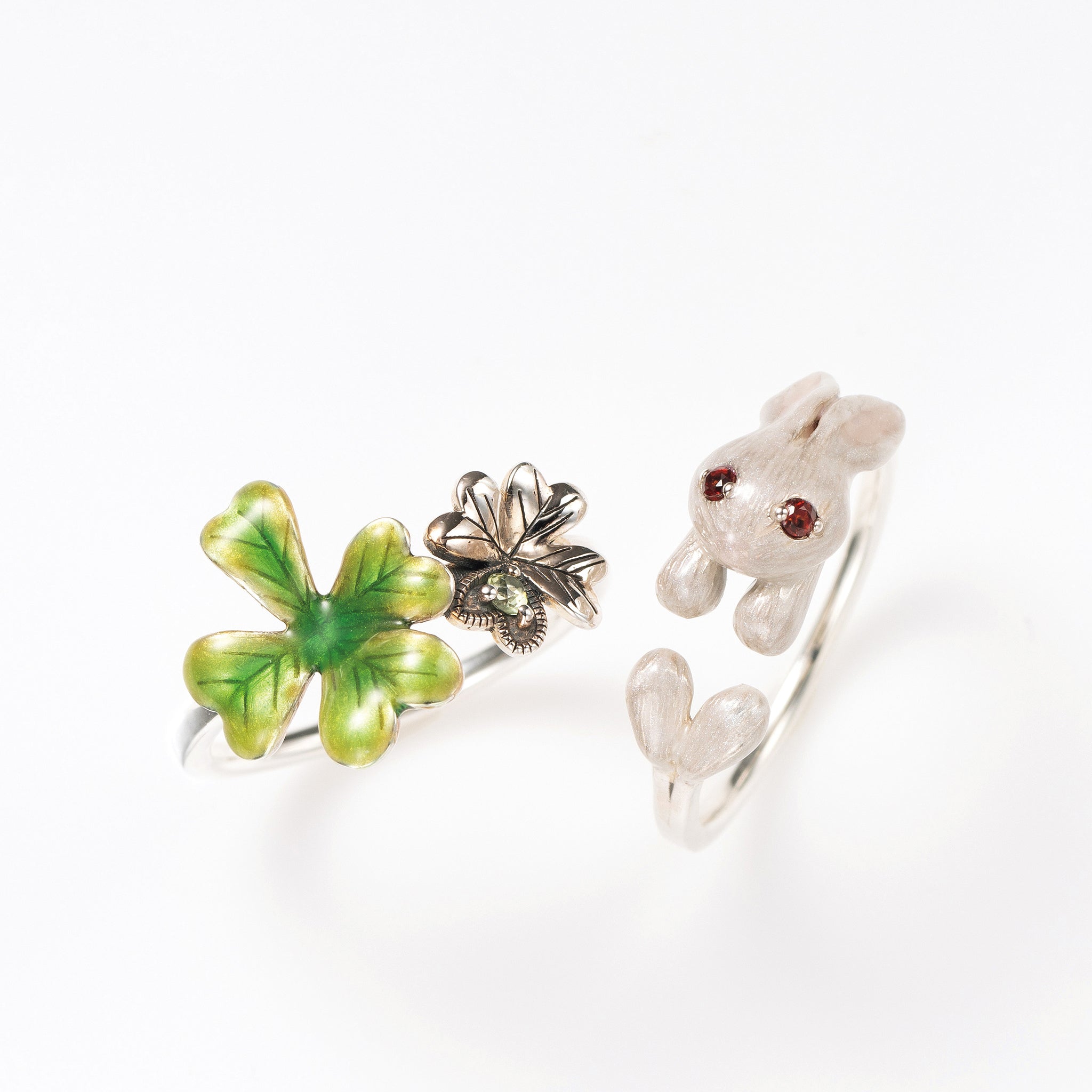 エナメル/ガーネット シルバーリング2本セット(ウサギモチーフ)《25H01007》