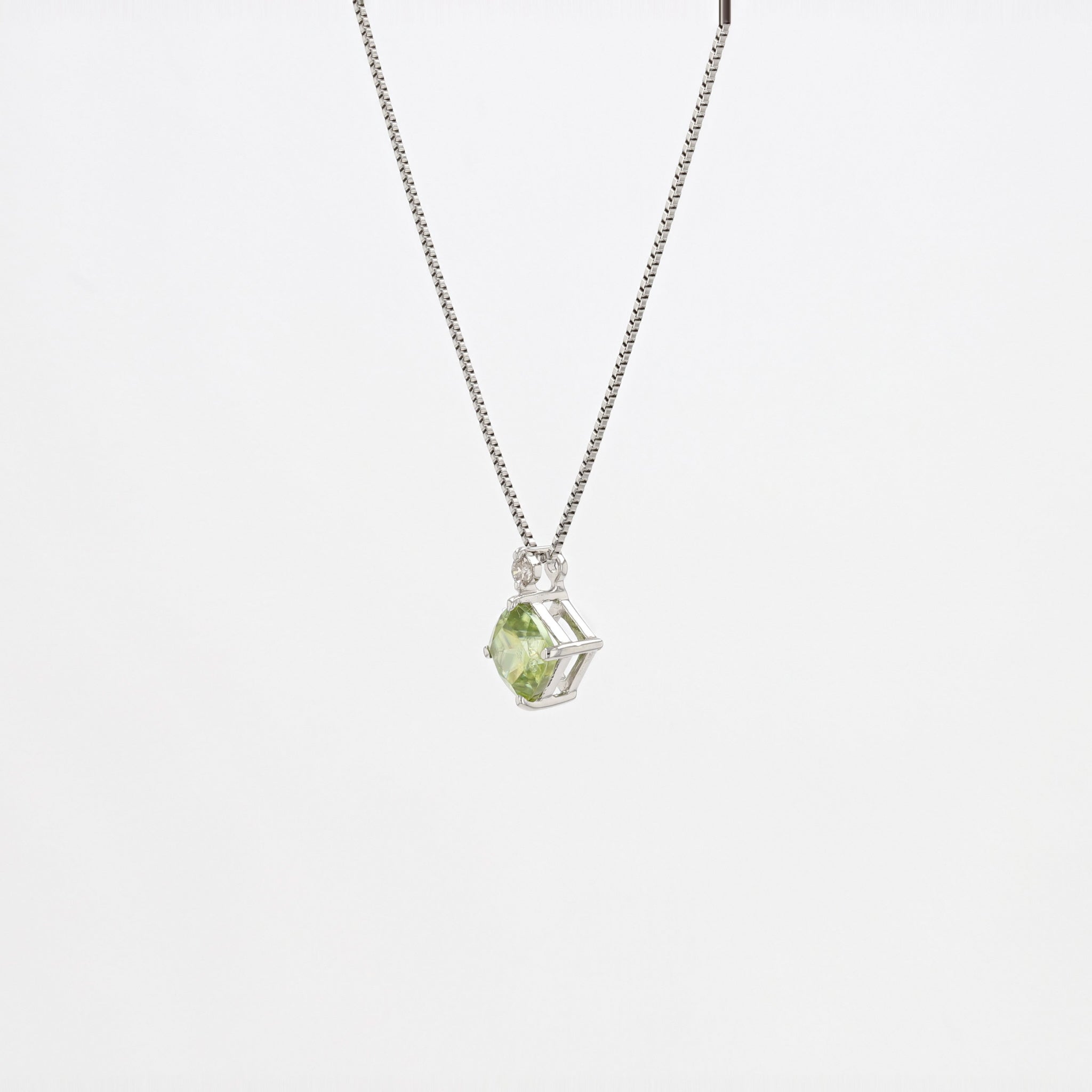 スフェーン/ダイヤモンド プラチナネックレス(クッションシェイプ/7月誕生石)《25H01204》