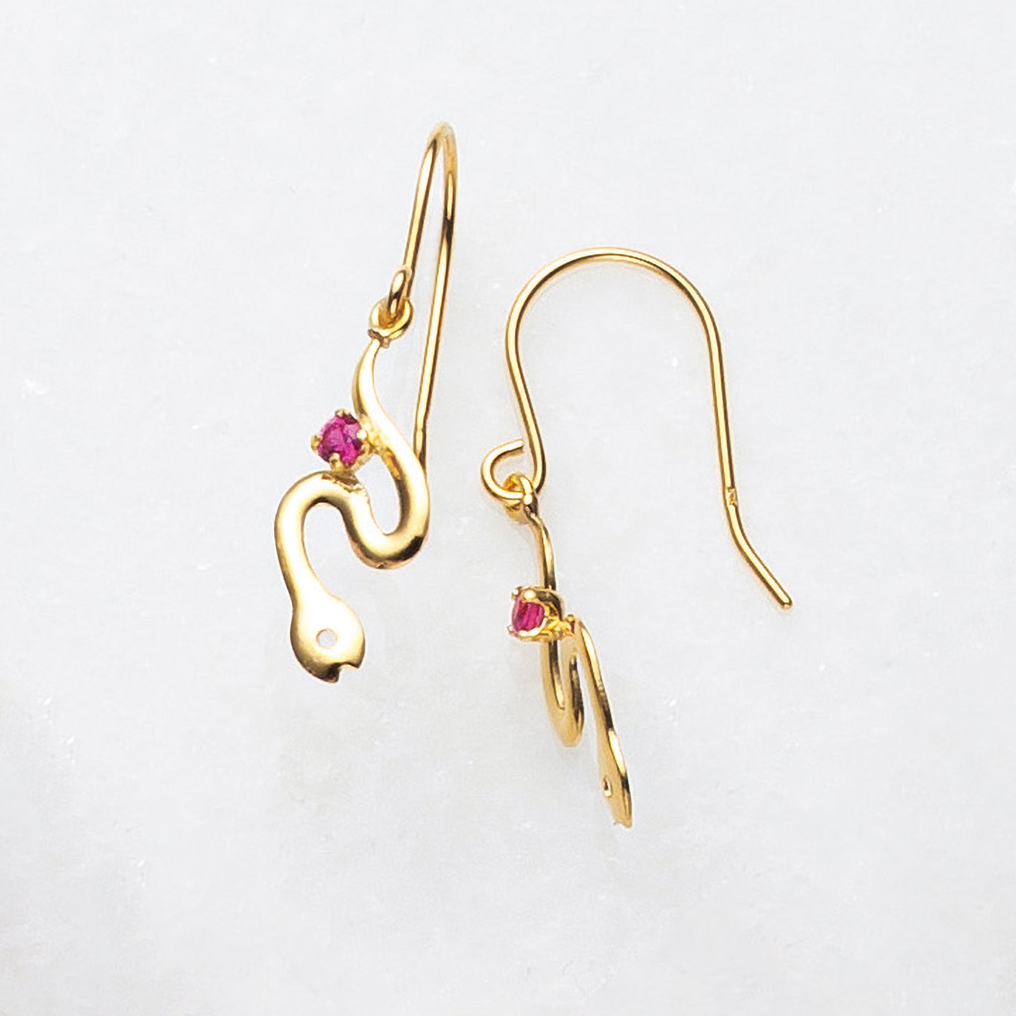 【限定10点】ルビー K18ピアス(ヘビモチーフ/7月誕生石)《25H01207》