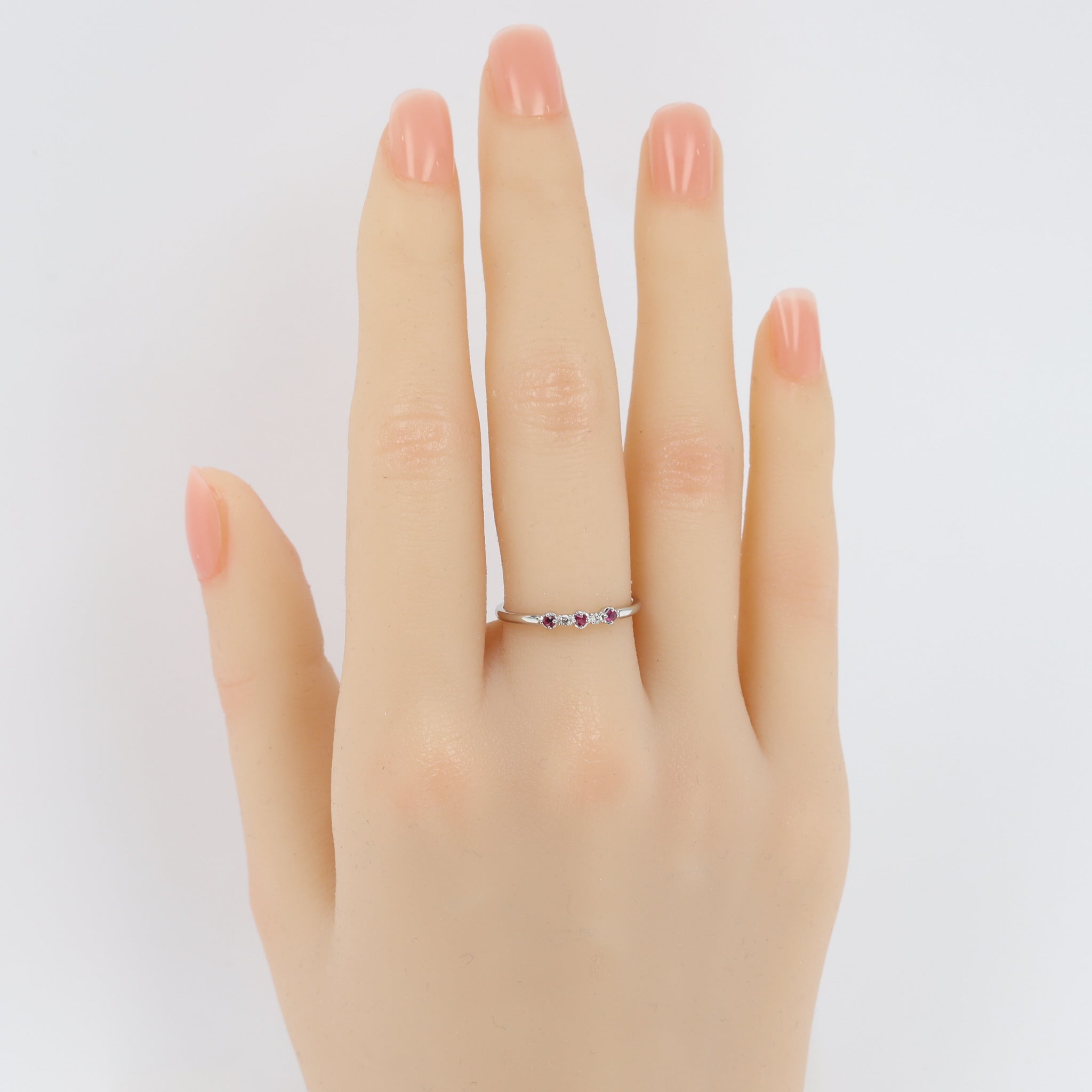 ルビー/ダイヤモンド プラチナリング(7月誕生石)《25H01209》