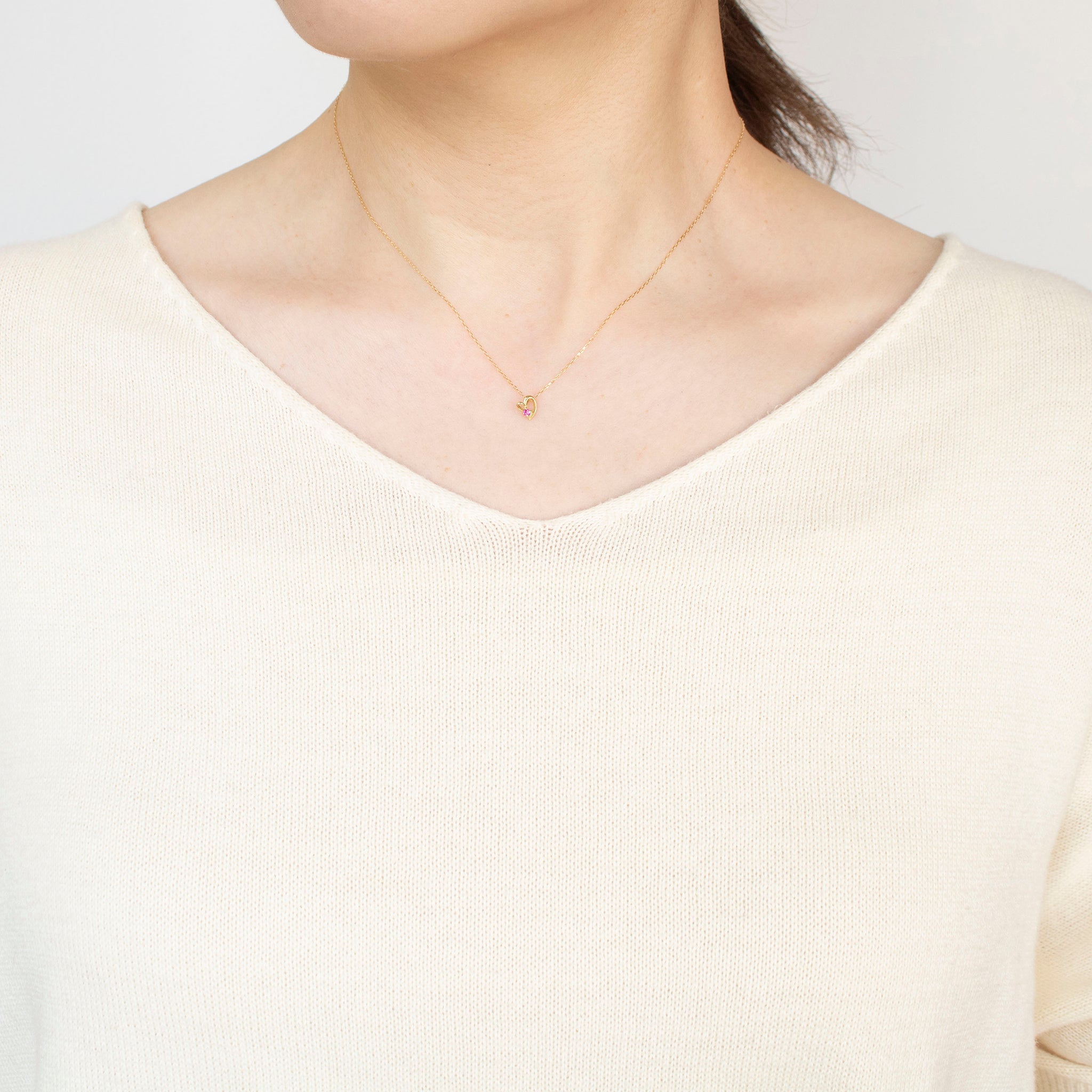 ルビー K18ネックレス(ハートモチーフ/7月誕生石)《25H01210》