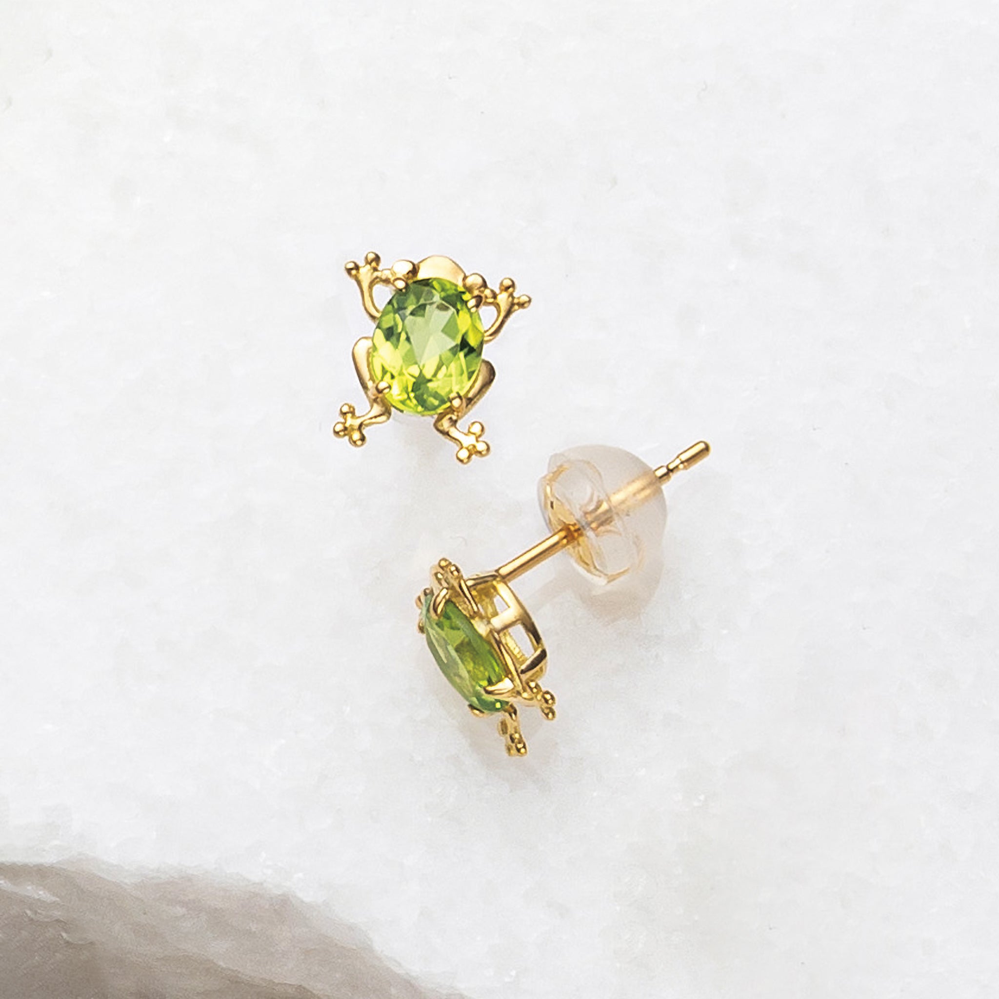 【限定10点】ペリドット K18ピアス(カエルモチーフ/8月誕生石)《25H01301》