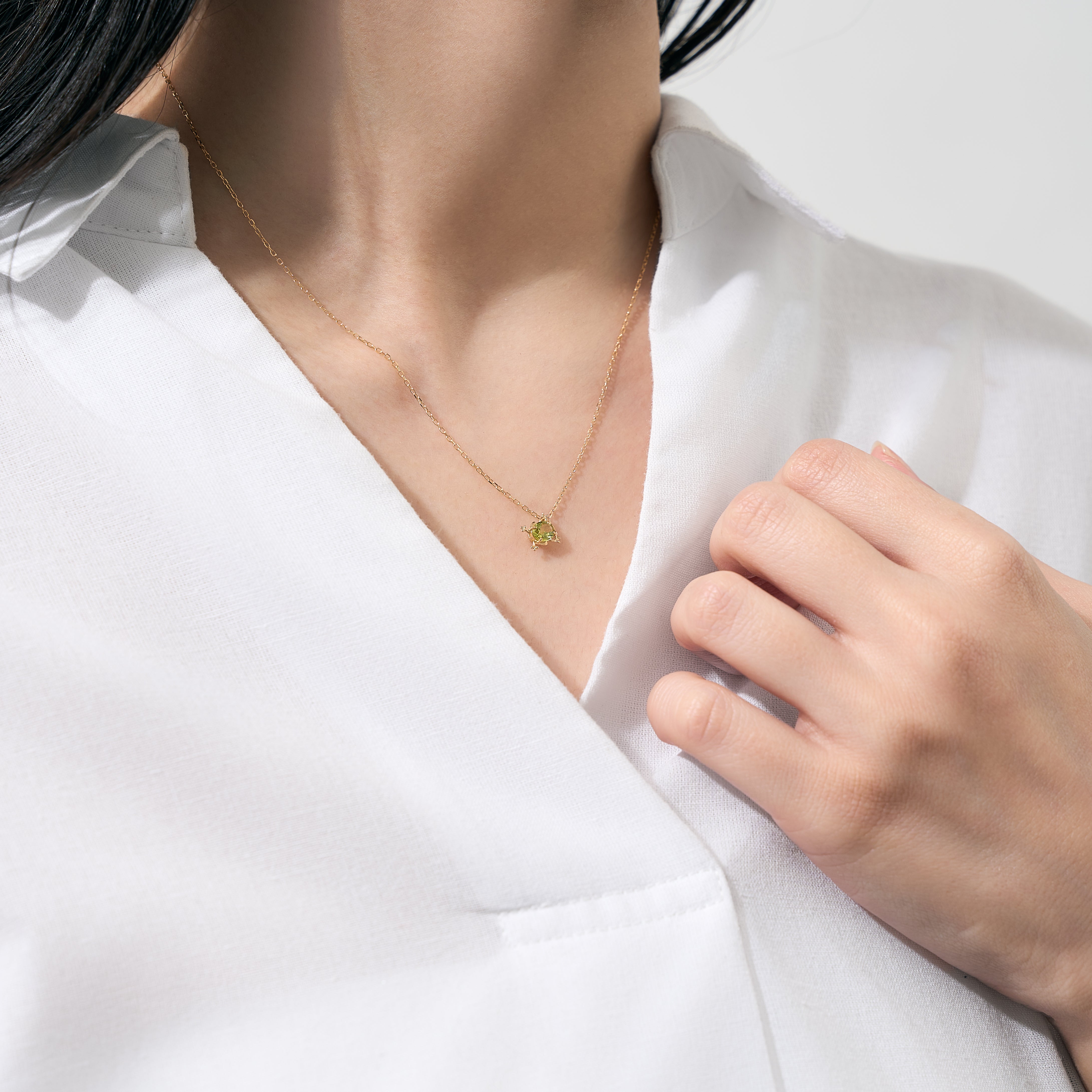 ペリドット K18ネックレス(カエルモチーフ/8月誕生石)《25H01302》