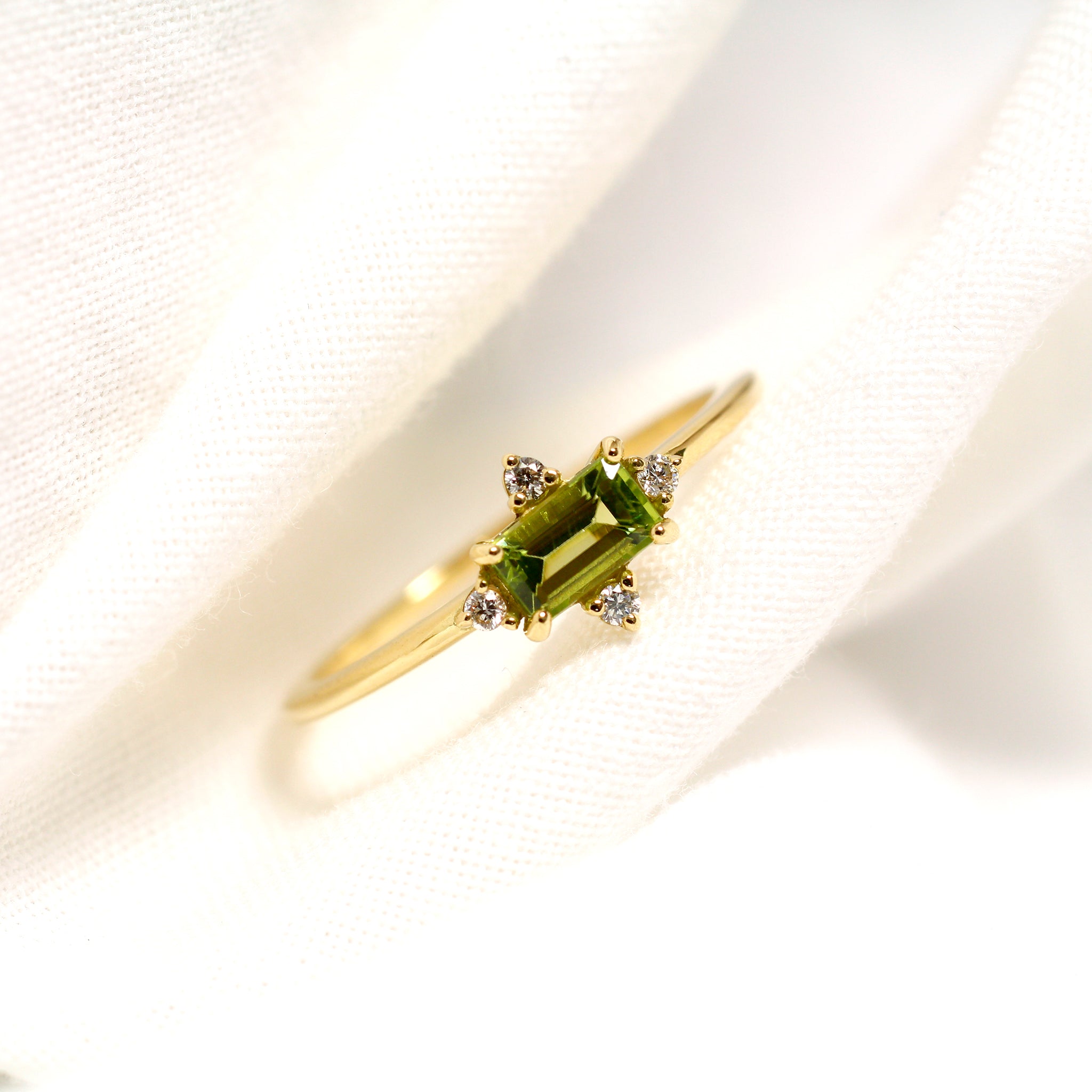 ペリドット/ダイヤモンド K18リング(8月誕生石)《25H01303》
