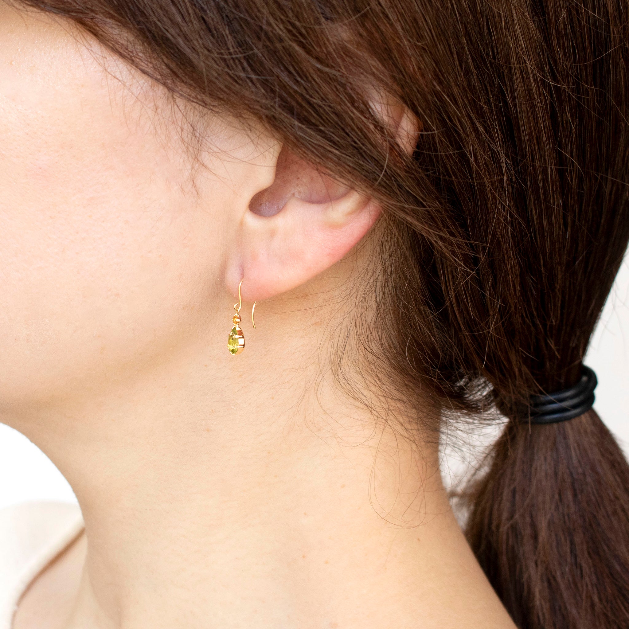 ペリドット/シトリン K18ピアス(ペアシェイプ/8月誕生石)《25H01306》