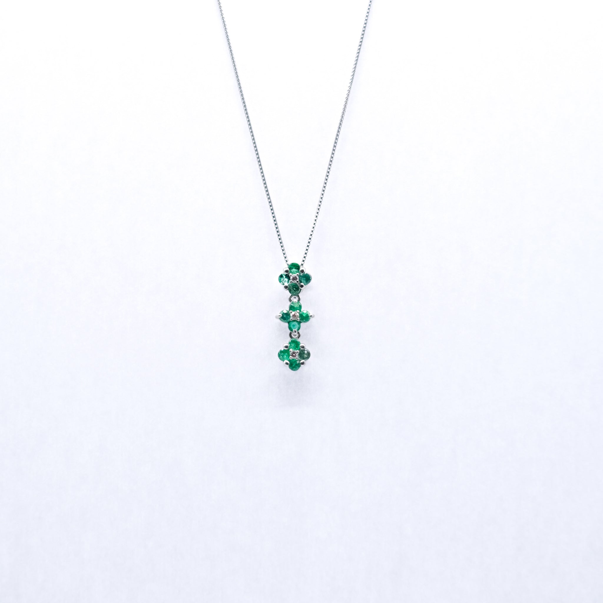 エメラルド プラチナネックレス(2Way/フラワーモチーフ/5月誕生石)《25H01404》