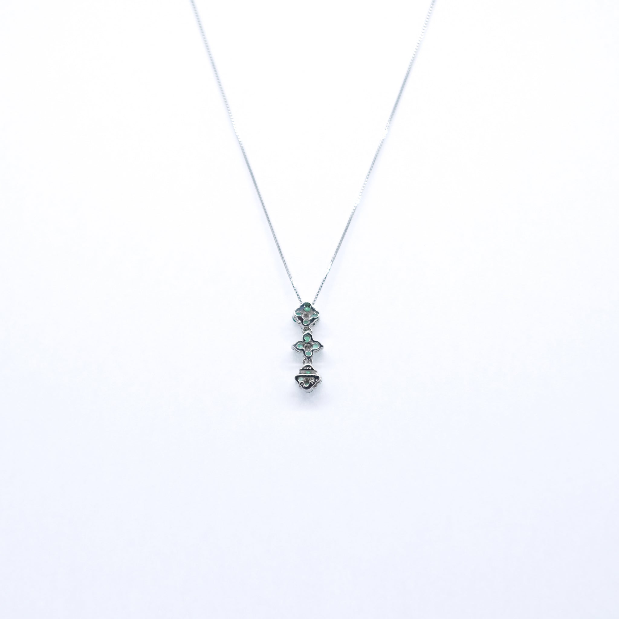エメラルド プラチナネックレス(2Way/フラワーモチーフ/5月誕生石)《25H01404》