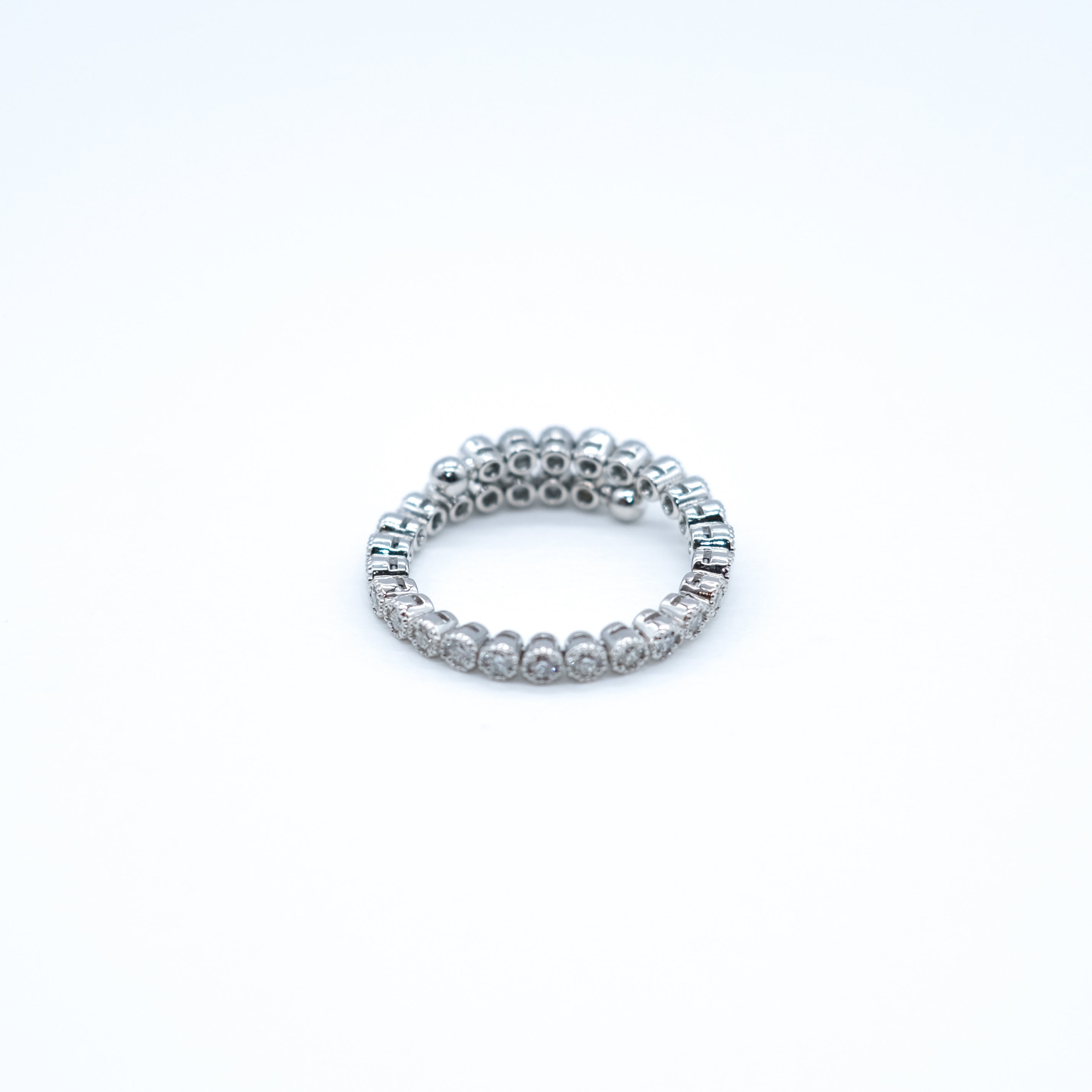 ダイヤモンド プラチナリング(Mサイズ/エタニティ/フリーサイズ/4月誕生石/鑑別書付)《25H01405-M》