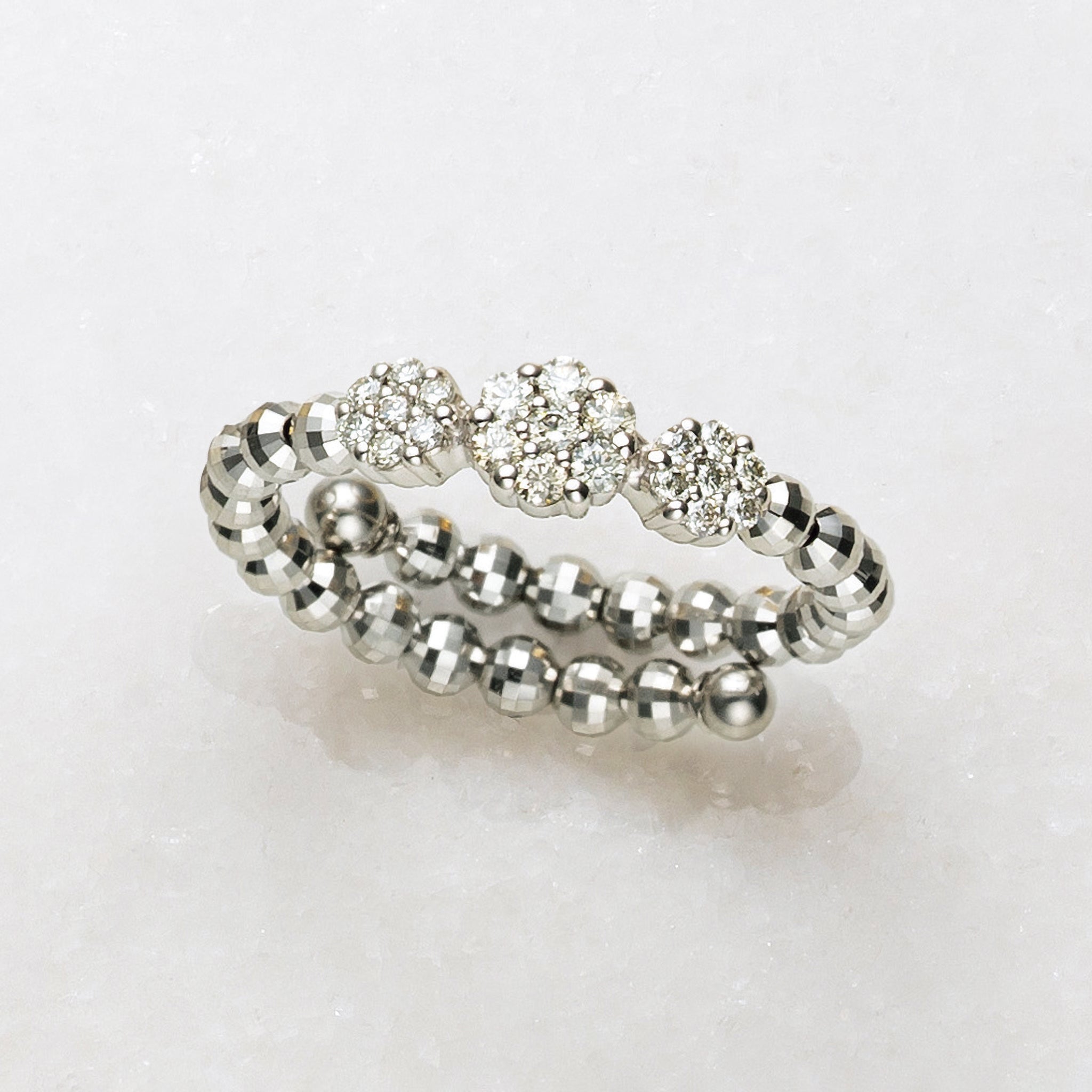 ダイヤモンド プラチナリング(フリーサイズ/フラワーモチーフ/4月誕生石)《25H01406》