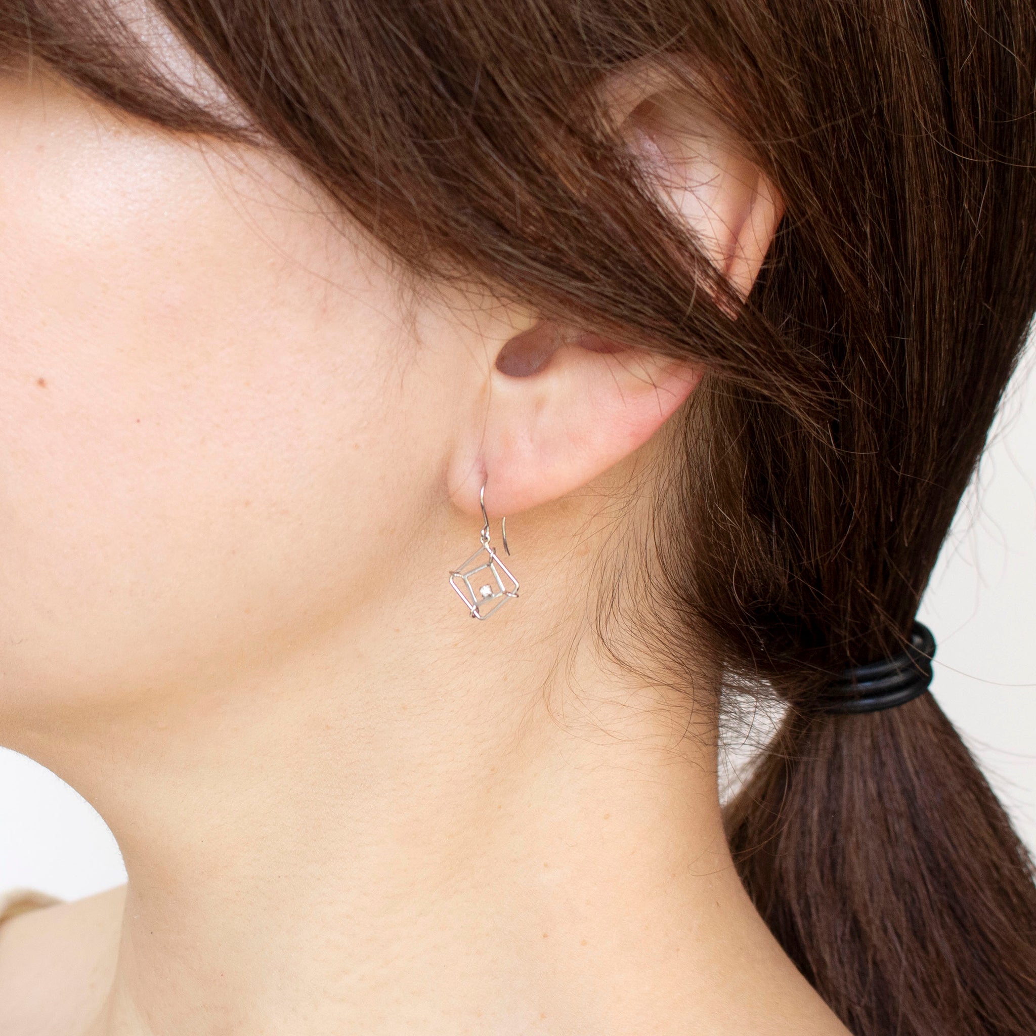 ダイヤモンド プラチナピアス(4月誕生石)《25H01511》