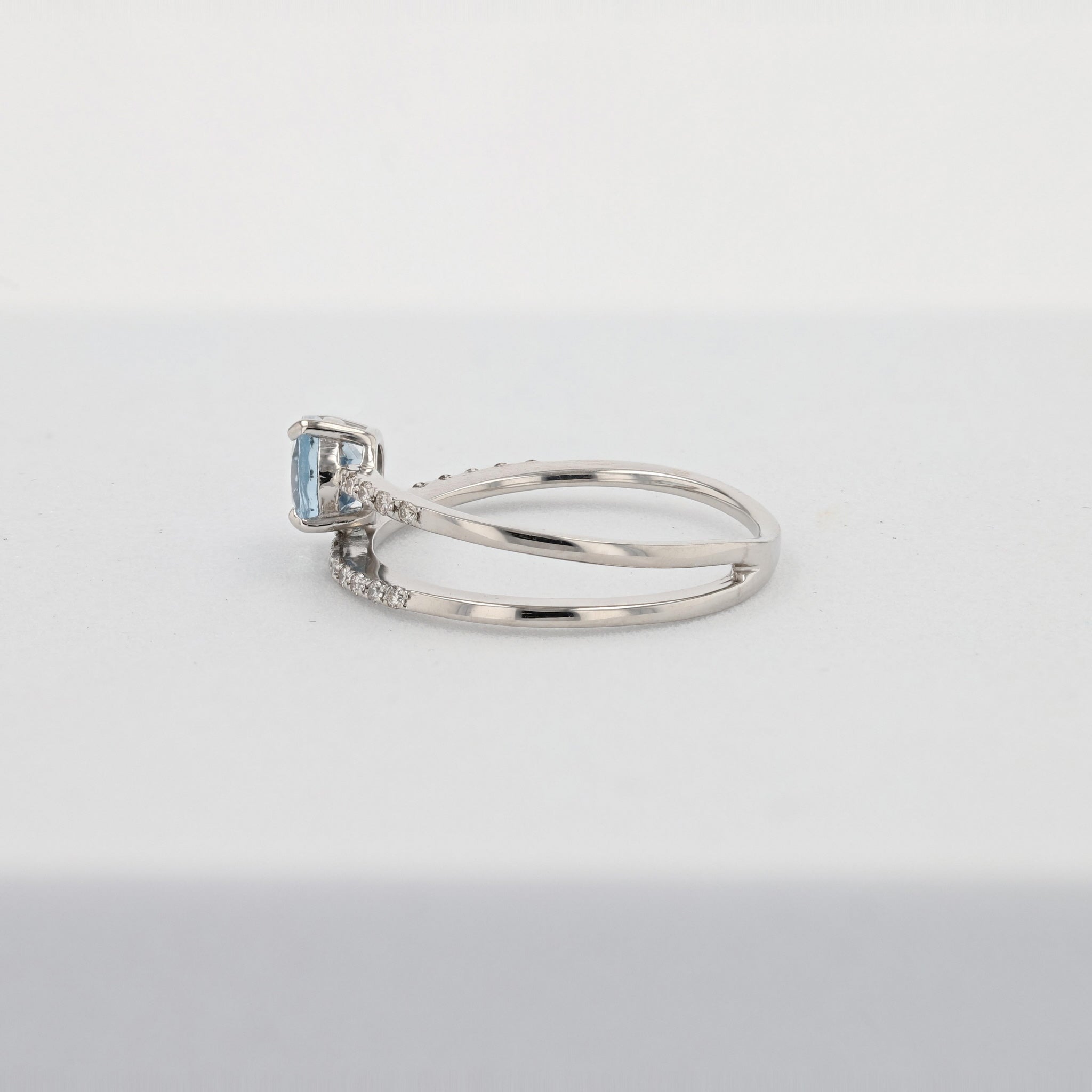 アクアマリン/ダイヤモンド プラチナリング(3月誕生石)《25H01609》