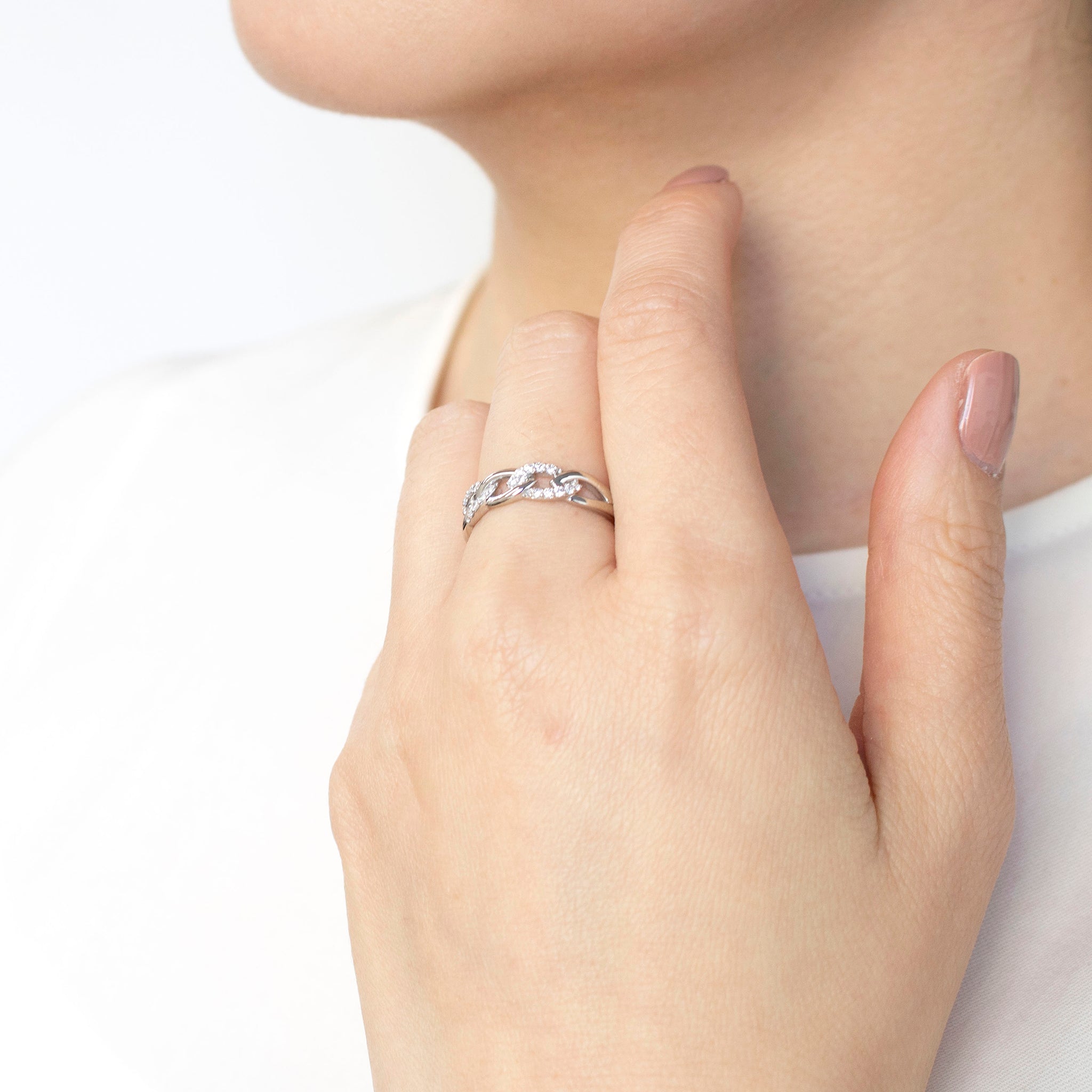 ダイヤモンド プラチナリング(リーフモチーフ/4月誕生石)《25H01805》